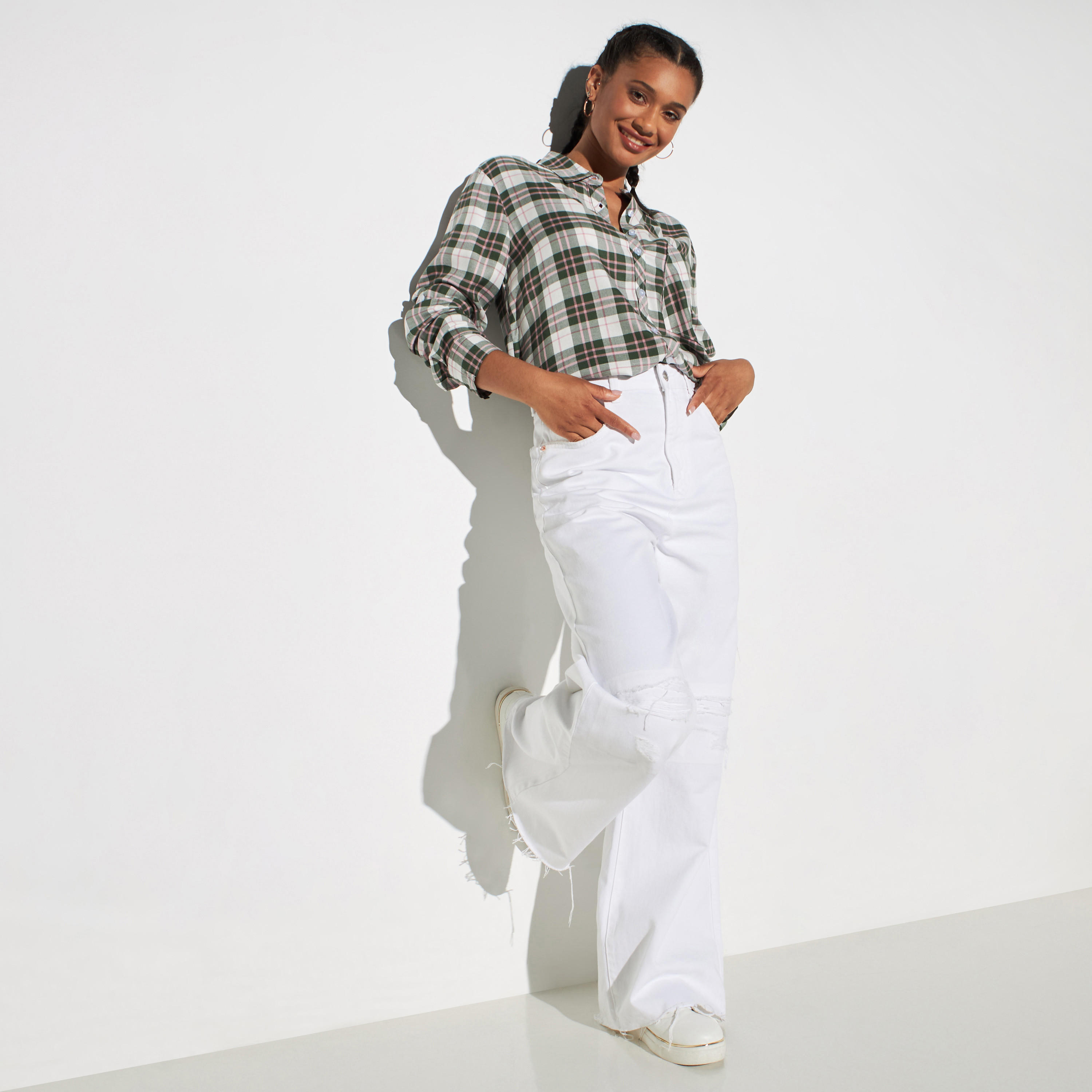 قميص بطبعات بجيب وأكمام مثنية من لي كوبر-women-clothing-shirtsandblouses-shirts-image-2