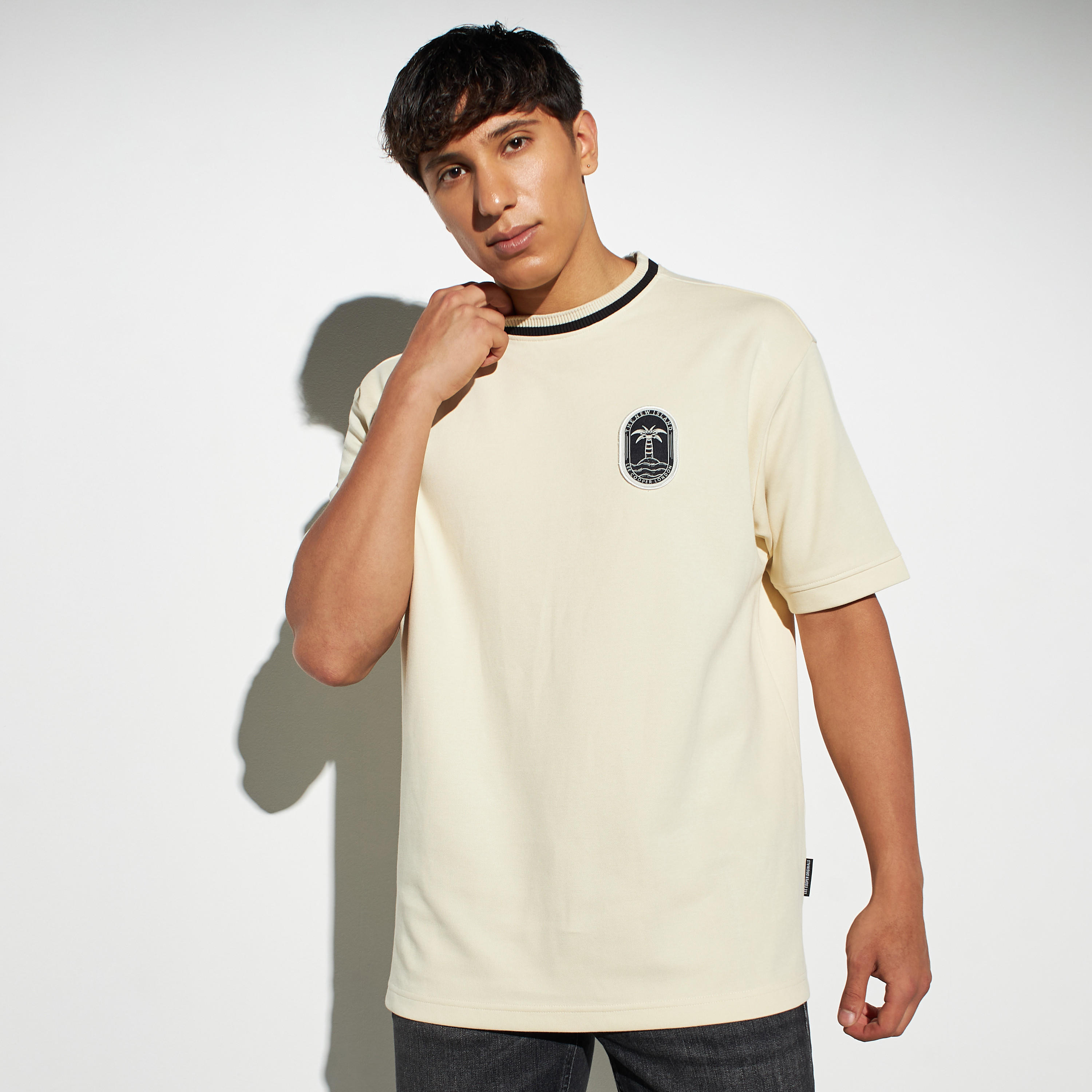 Lee Cooper Logo Patch Detail Crew Neck T-shirt-men-clothing-tshirtsandpolos-tshirts-image-1