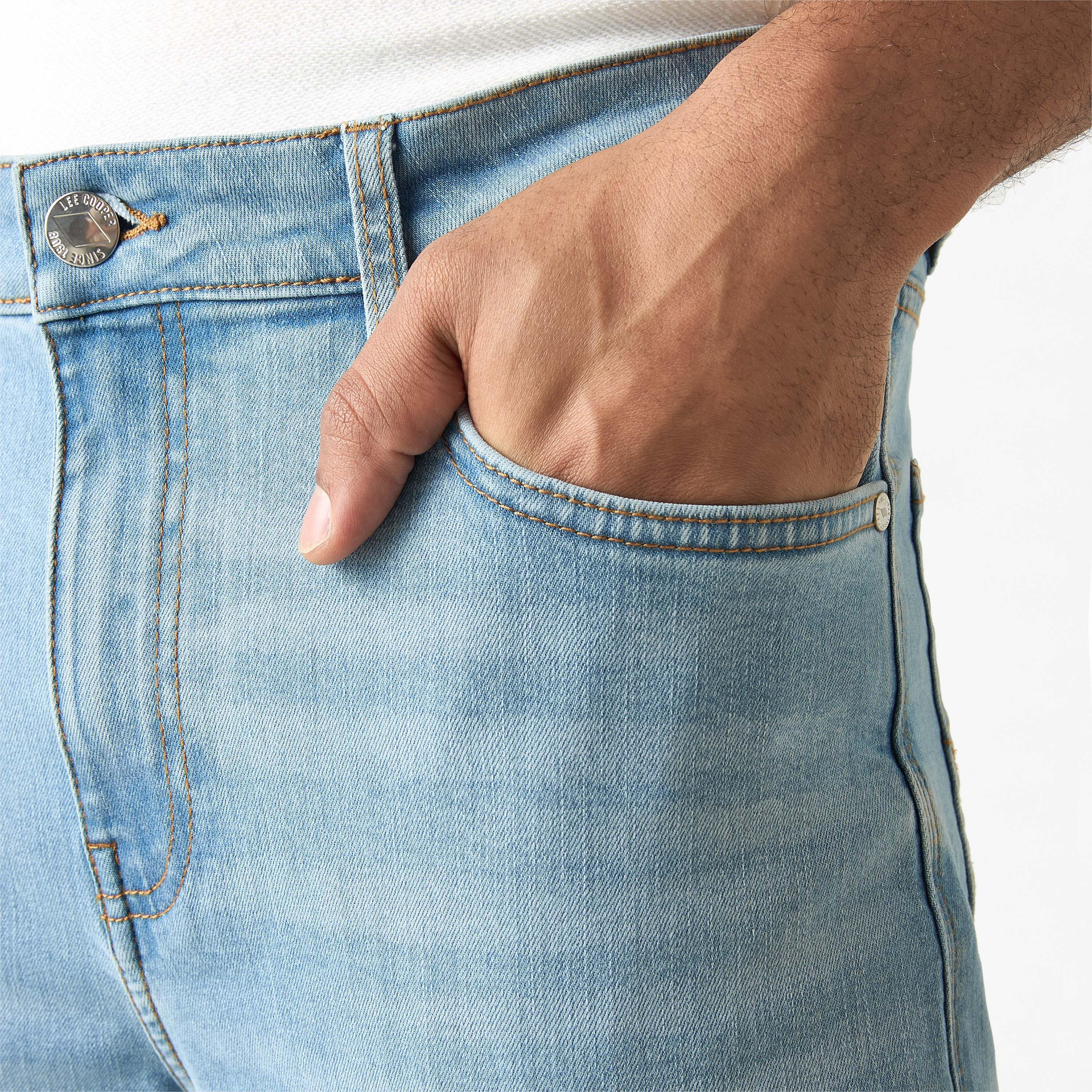 بنطلون جينز بقصة ضيّقة وخصر متوسط الارتفاع بجيوب من لي كوبر-men-clothing-bottoms-jeans-image-4
