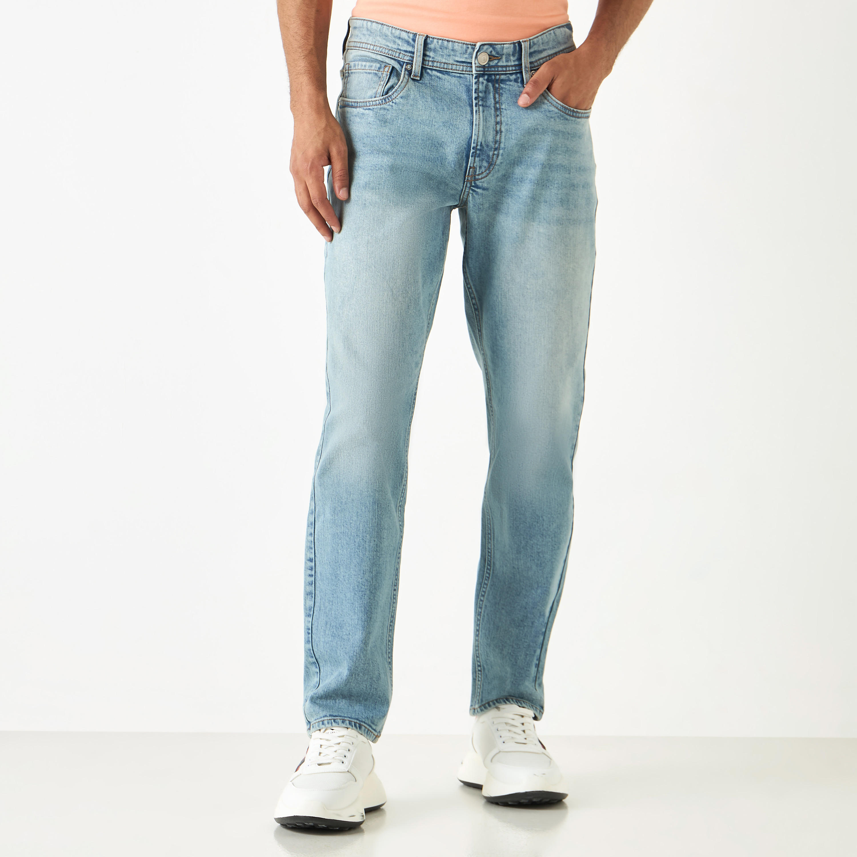 بنطلون جينز بقصة سليم وجيوب من لي كوبر-men-clothing-bottoms-jeans-image-1