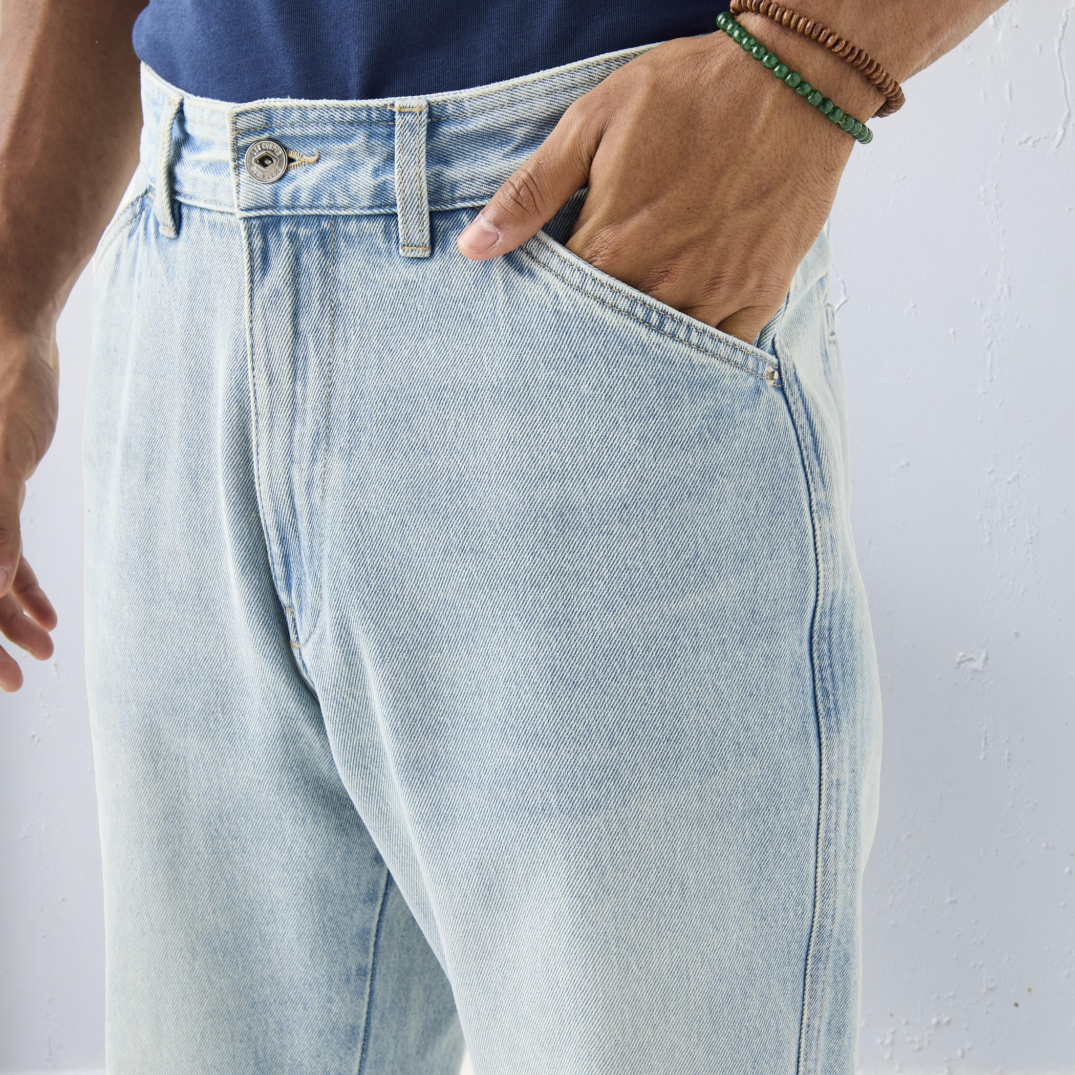 بنطلون جينز بألواح وجيوب من لي كوبر-men-clothing-bottoms-jeans-image-4