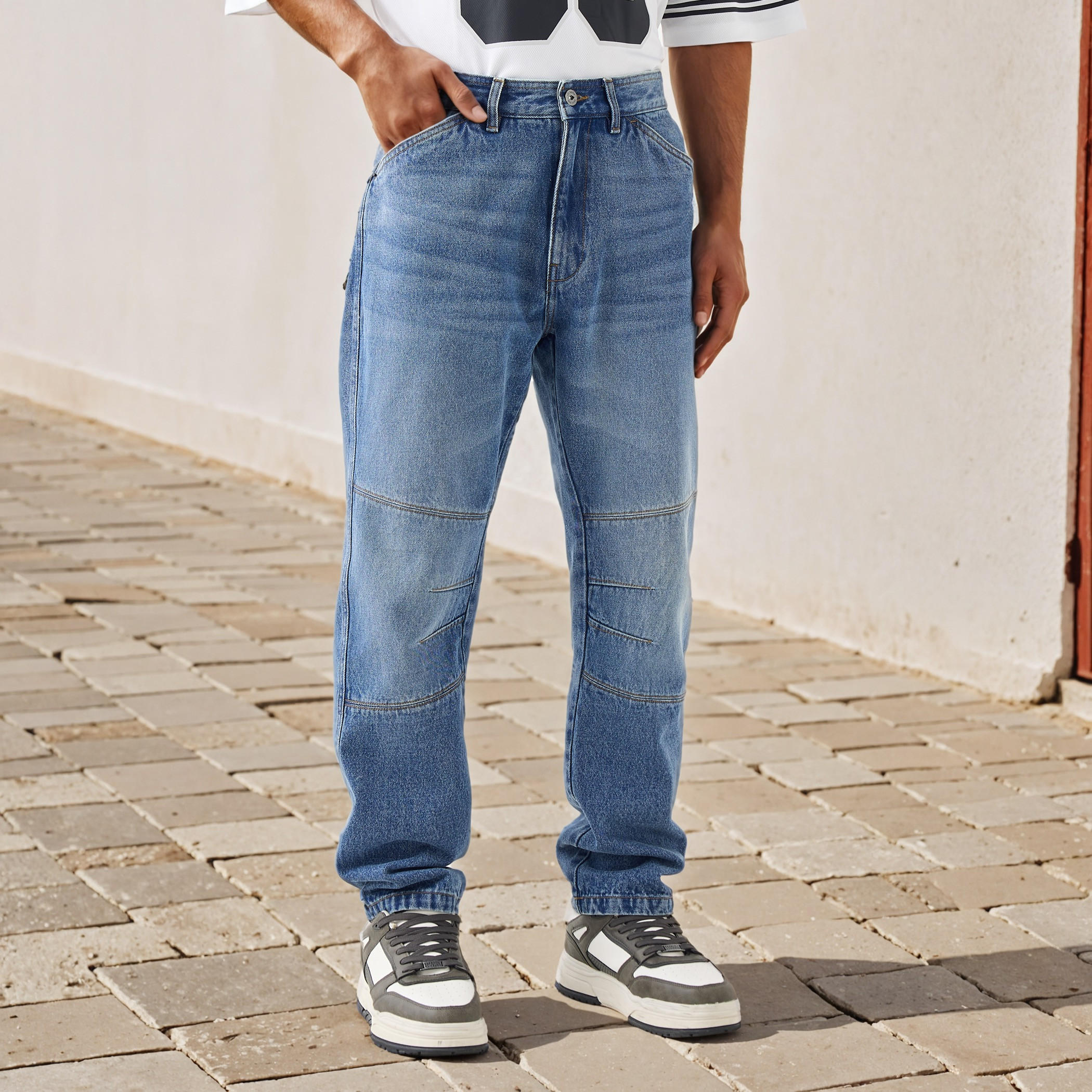 بنطلون جينز بألواح وجيوب من لي كوبر-men-clothing-bottoms-jeans-image-5