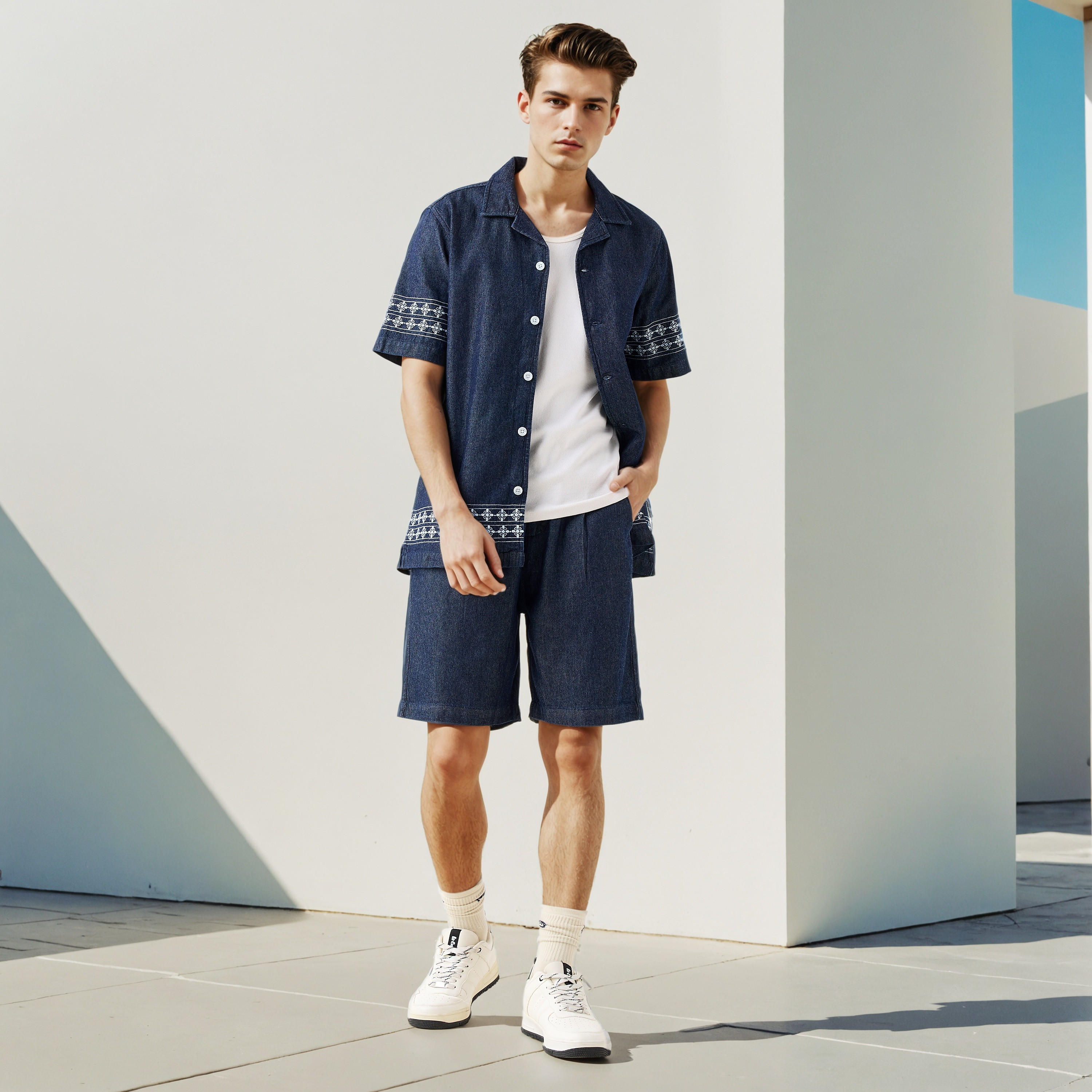 شورت دينم بكُسرات من لي كوبر-men-clothing-bottoms-shorts-image-2