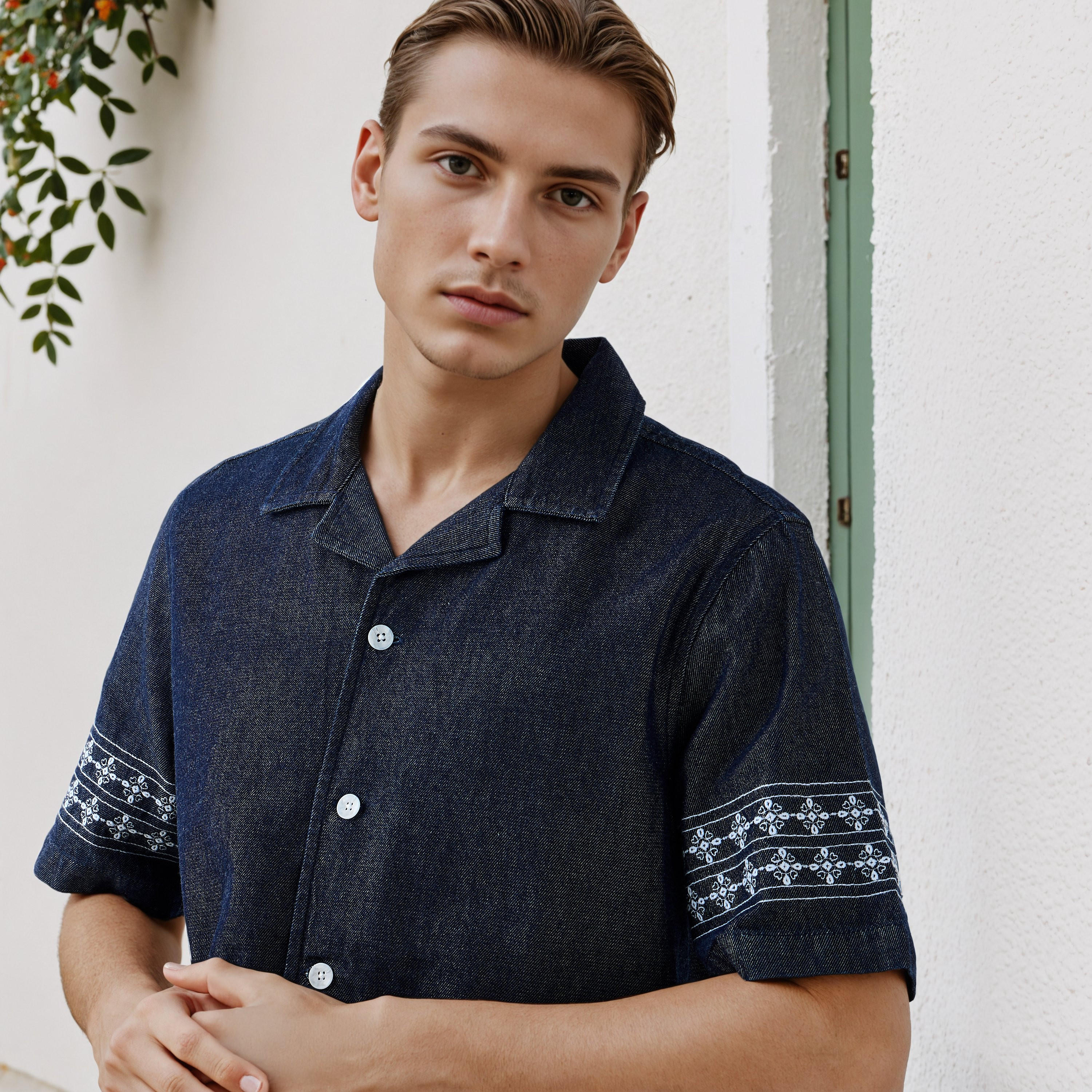 قميص مطرز بياقة كامب من لي كوبر-men-clothing-shirts-image-2