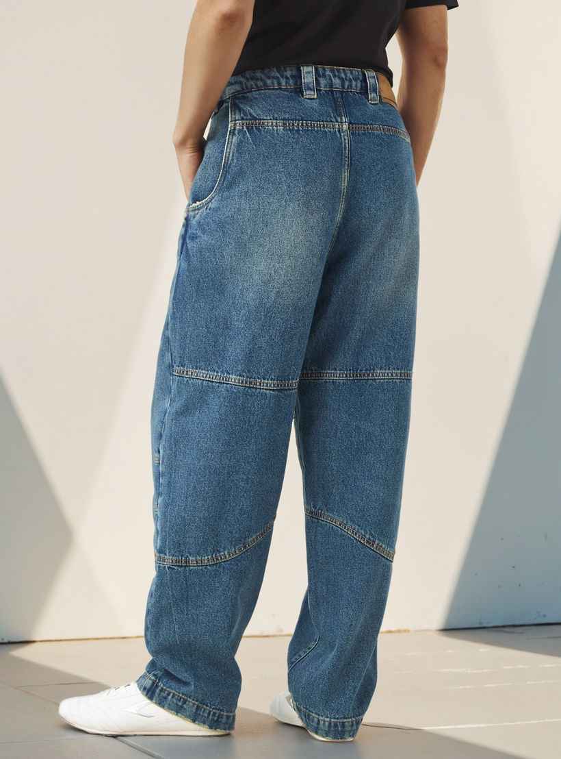 بنطلون جينز بقصة مريحة من لي كوبر-men-clothing-bottoms-jeans-image-3