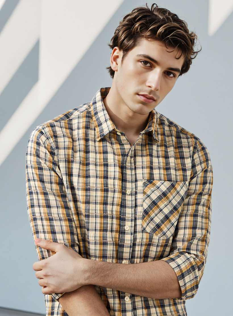 قميص كاروهات بقصّة عادية وياقة من لي كوبر-men-clothing-shirts-image-6