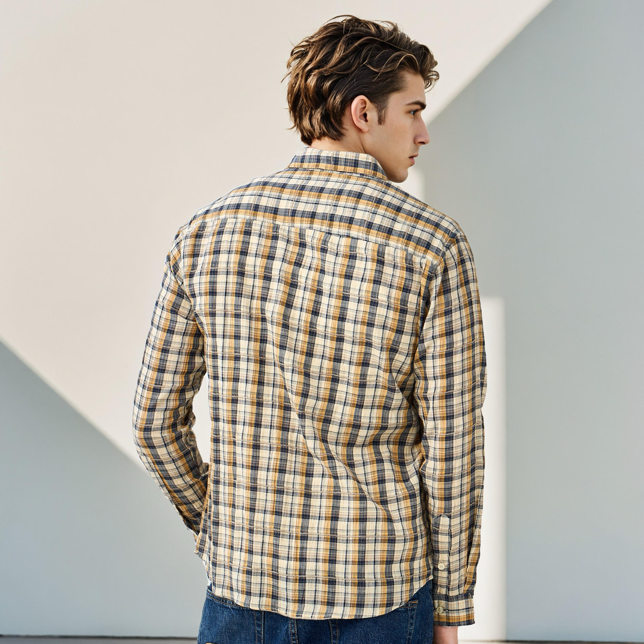 قميص كاروهات بقصّة عادية وياقة من لي كوبر-men-clothing-shirts-image-3