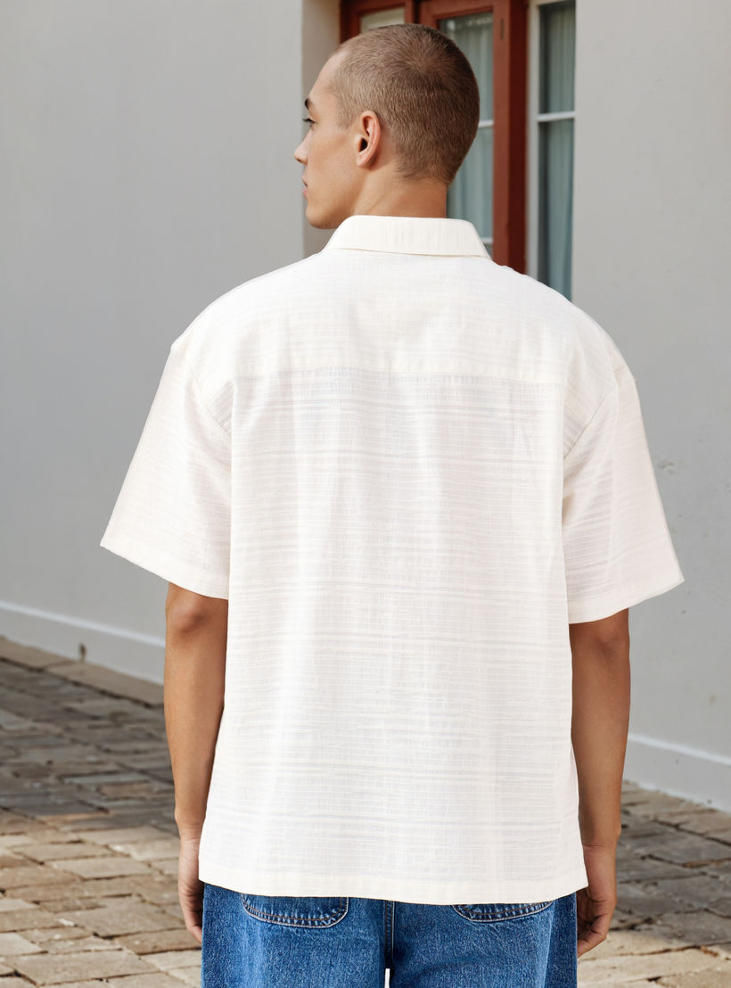 قميص استرخاء بارز الملمس بياقة وقصة عادية من لي كوبر-men-clothing-shirts-image-3