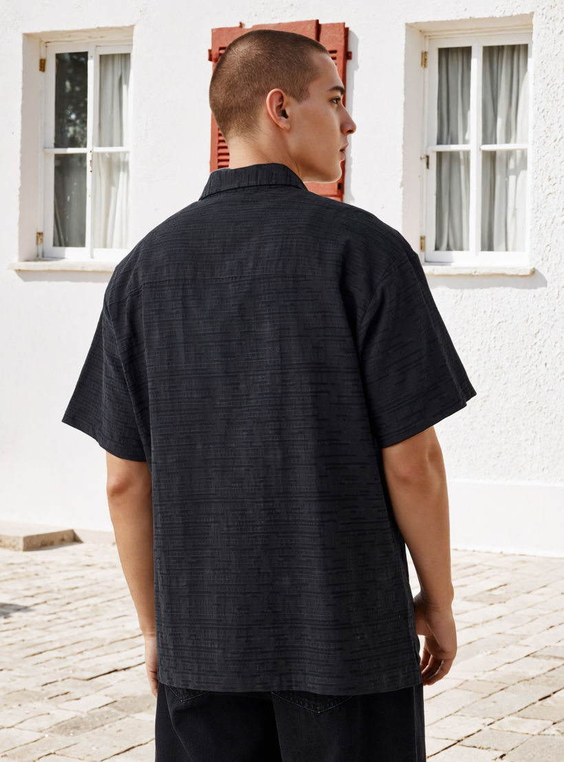 قميص بارز الملمس بقصّة عادية من لي كوبر-men-clothing-shirts-image-3