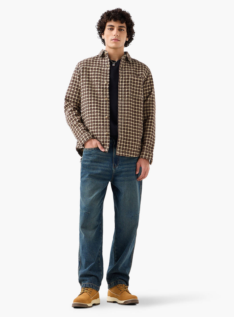 قميص بقصة عادية وياقة وأكمام طويلة وطبعات هندسية للرجال من لي كوبر-men-clothing-shirts-image-2