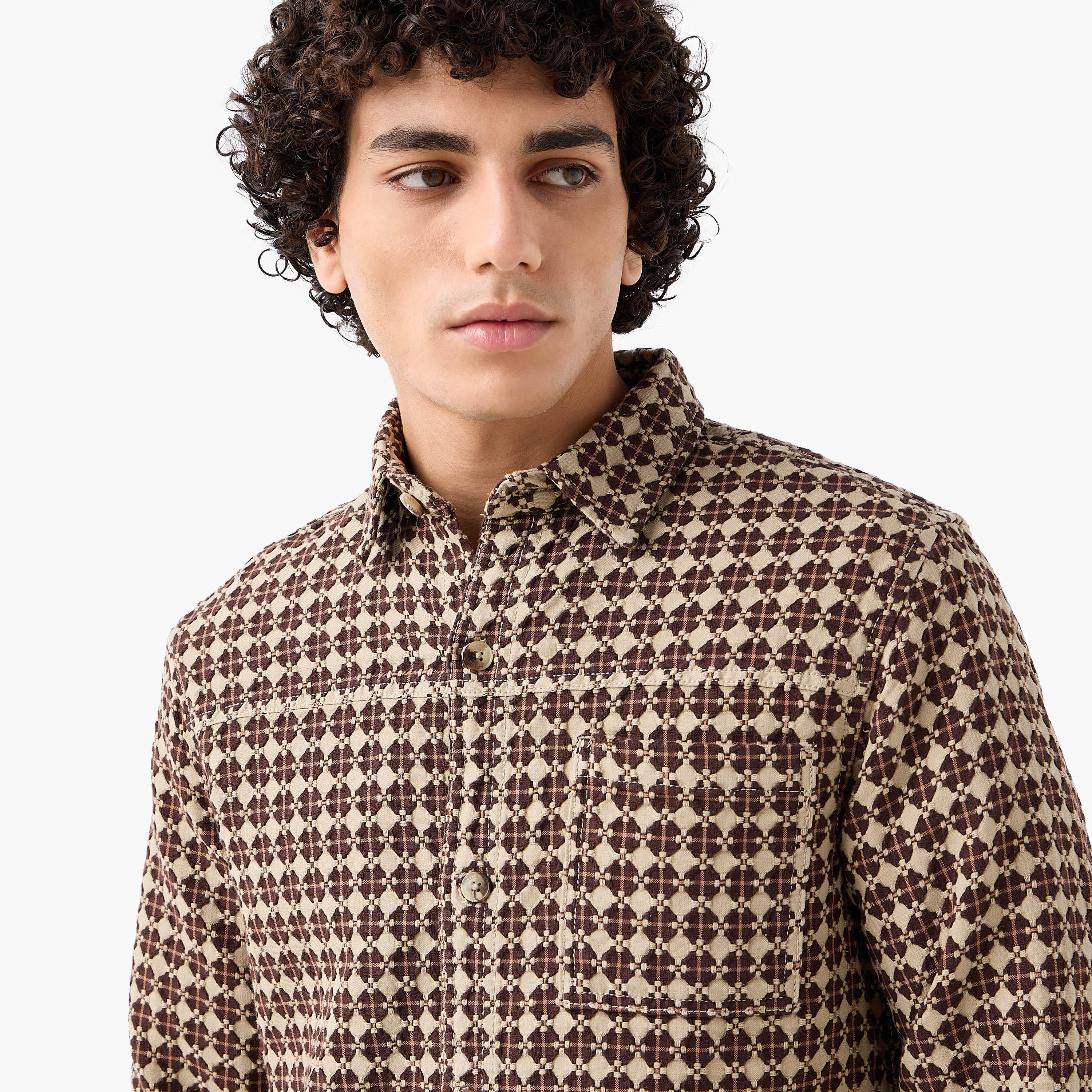 قميص بقصة عادية وياقة وأكمام طويلة وطبعات هندسية للرجال من لي كوبر-men-clothing-shirts-image-4