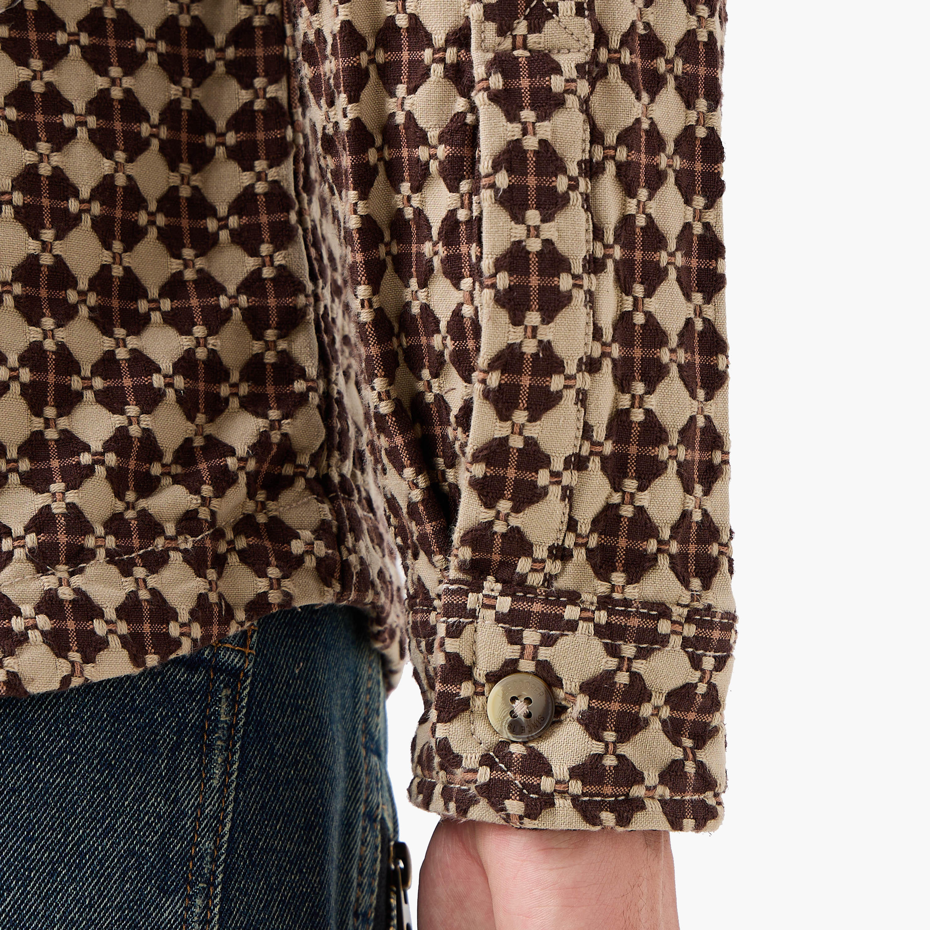 قميص بقصة عادية وياقة وأكمام طويلة وطبعات هندسية للرجال من لي كوبر-men-clothing-shirts-image-5