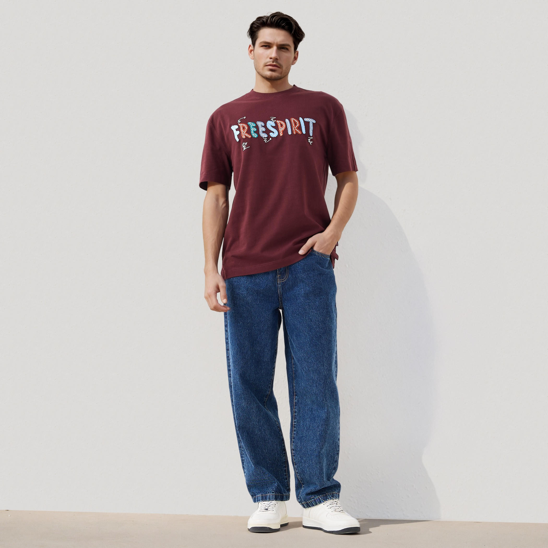 تيشيرت مطرز من لي كوبر-men-clothing-tshirtsandpolos-tshirts-image-2