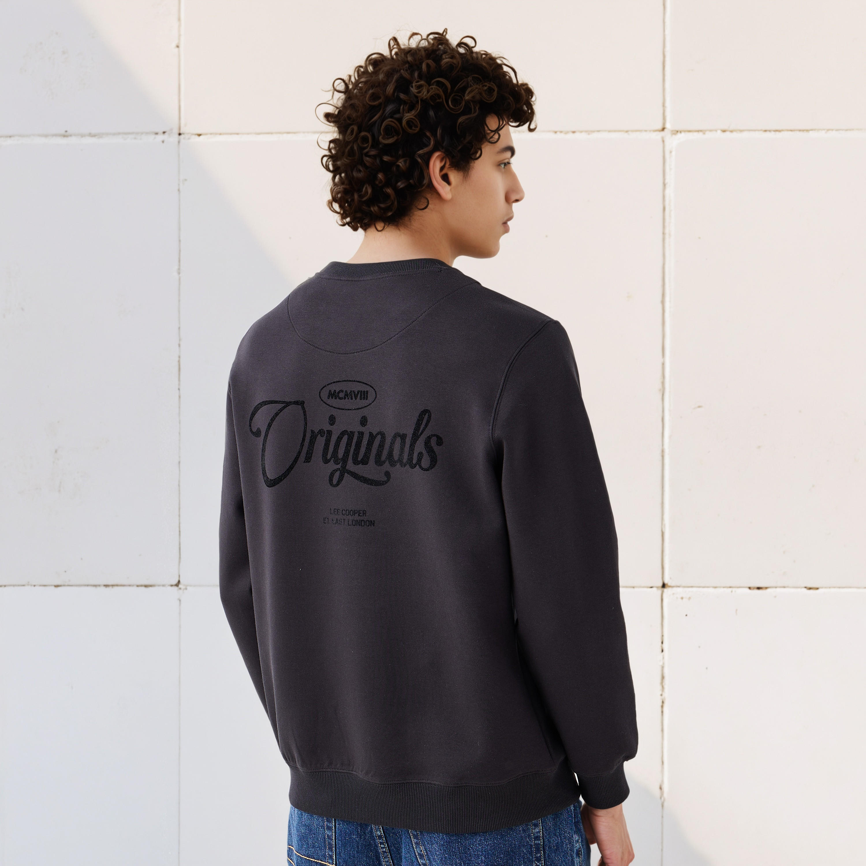 Lee Cooper Men Regular Fit Logo Print Cotton Sweatshirt-men-winterwear-hoodiesandsweatshirts-image-1