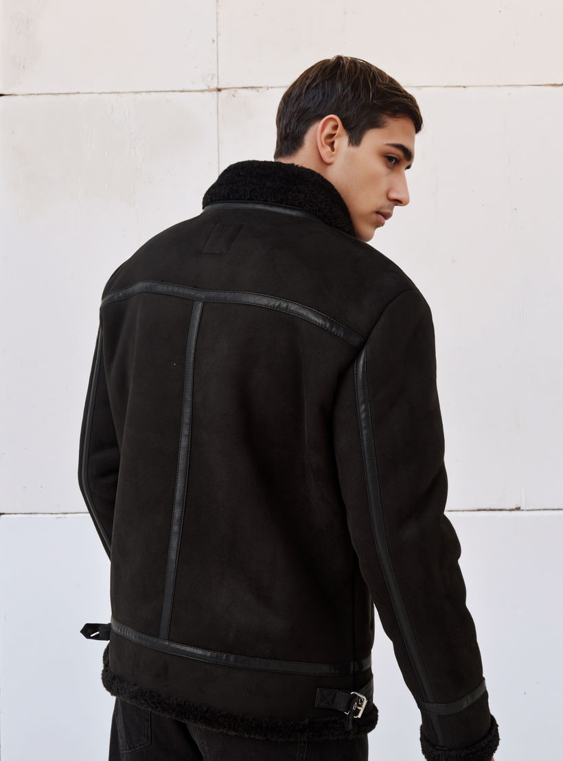 جاكيت رجالي شمواه مبطن بفرو صناعي بقصة عادية من لي كوبر-men-clothing-jacketsandblazers-jackets-image-3