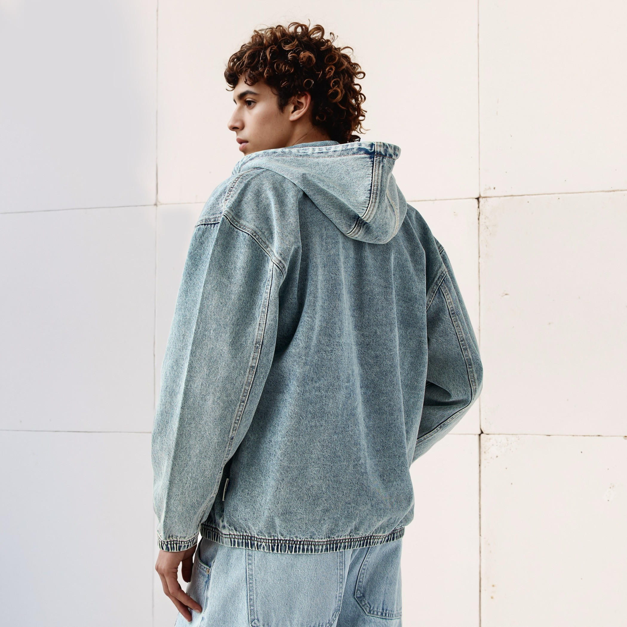 هودي دينم بسحاب إغلاق من لي كوبر-men-winterwear-hoodiesandsweatshirts-image-3