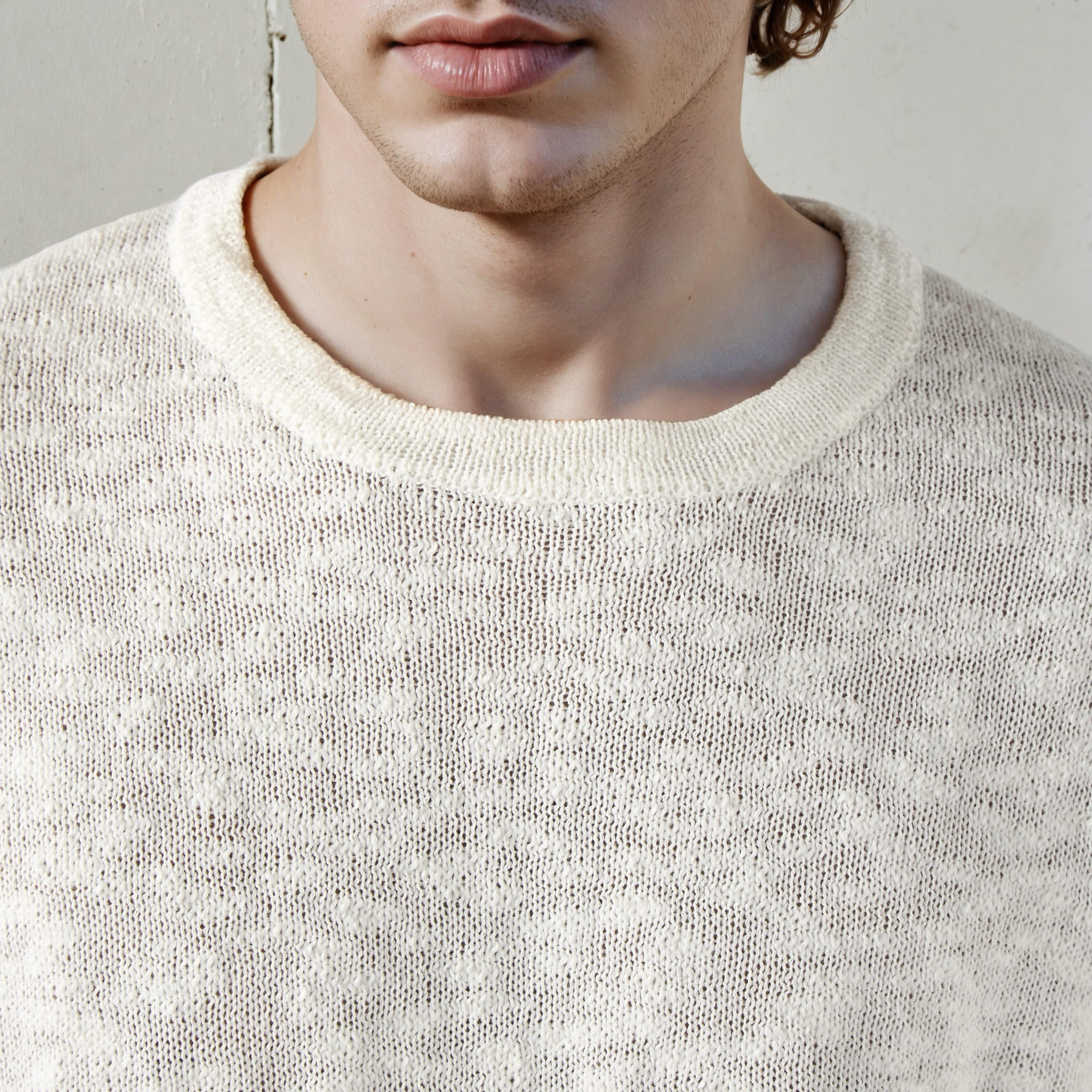 تيشيرت بارز الملمس بياقة ضيقة من لي كوبر-men-clothing-tshirtsandpolos-tshirts-image-3
