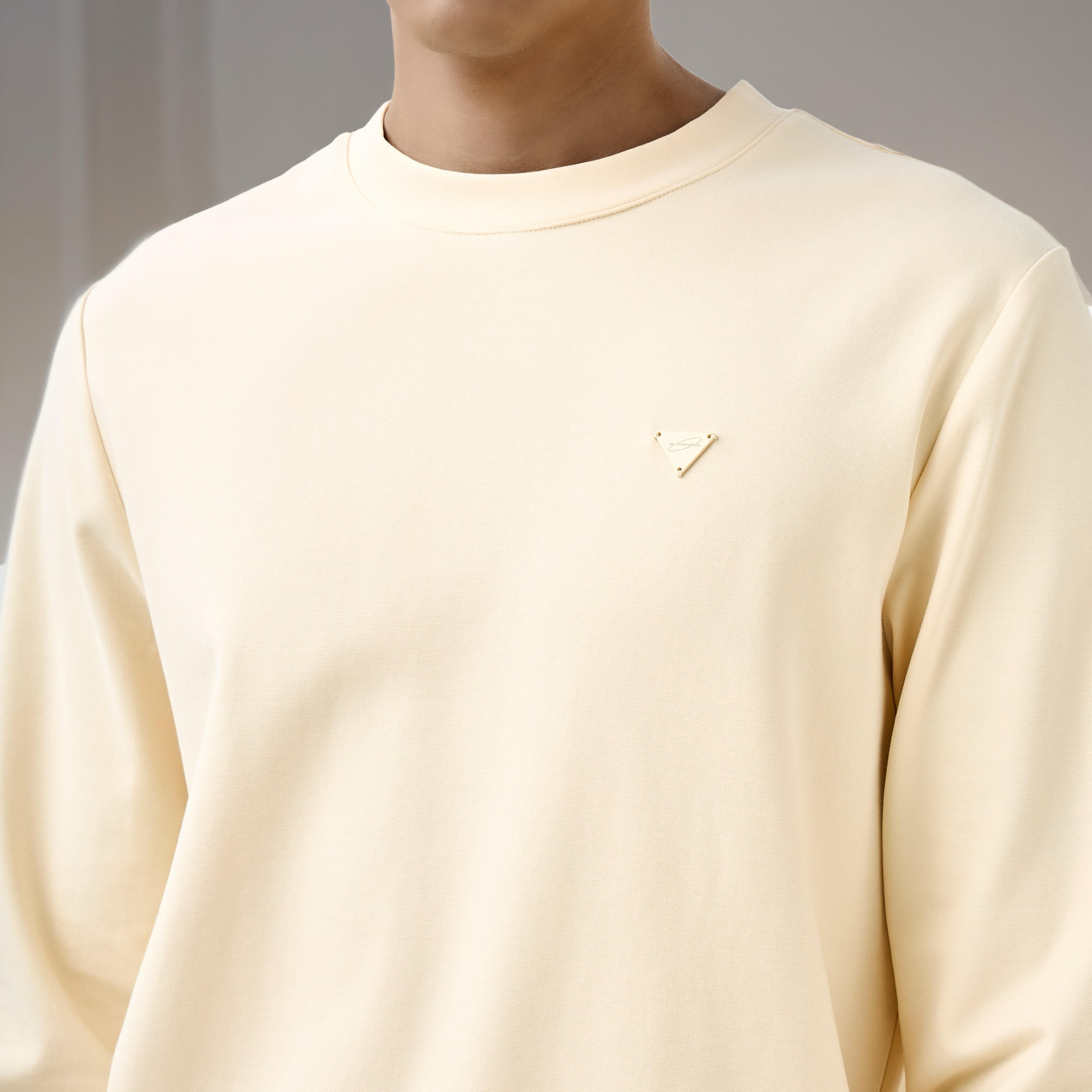 تيشيرت بياقة ضيقة من لي كوبر-men-clothing-tshirtsandpolos-tshirts-image-5