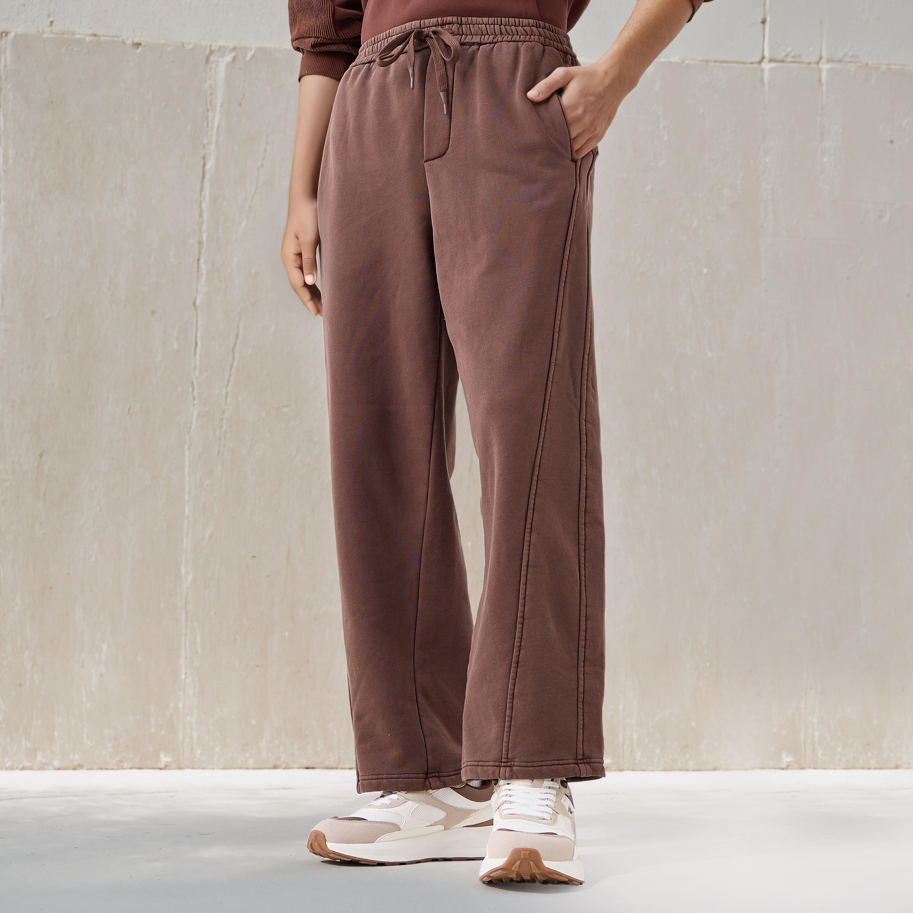 بنطلون رياضي رجالي من مزيج قطني بقصة مريحة من لي كوبر-men-clothing-bottoms-joggers-image-1