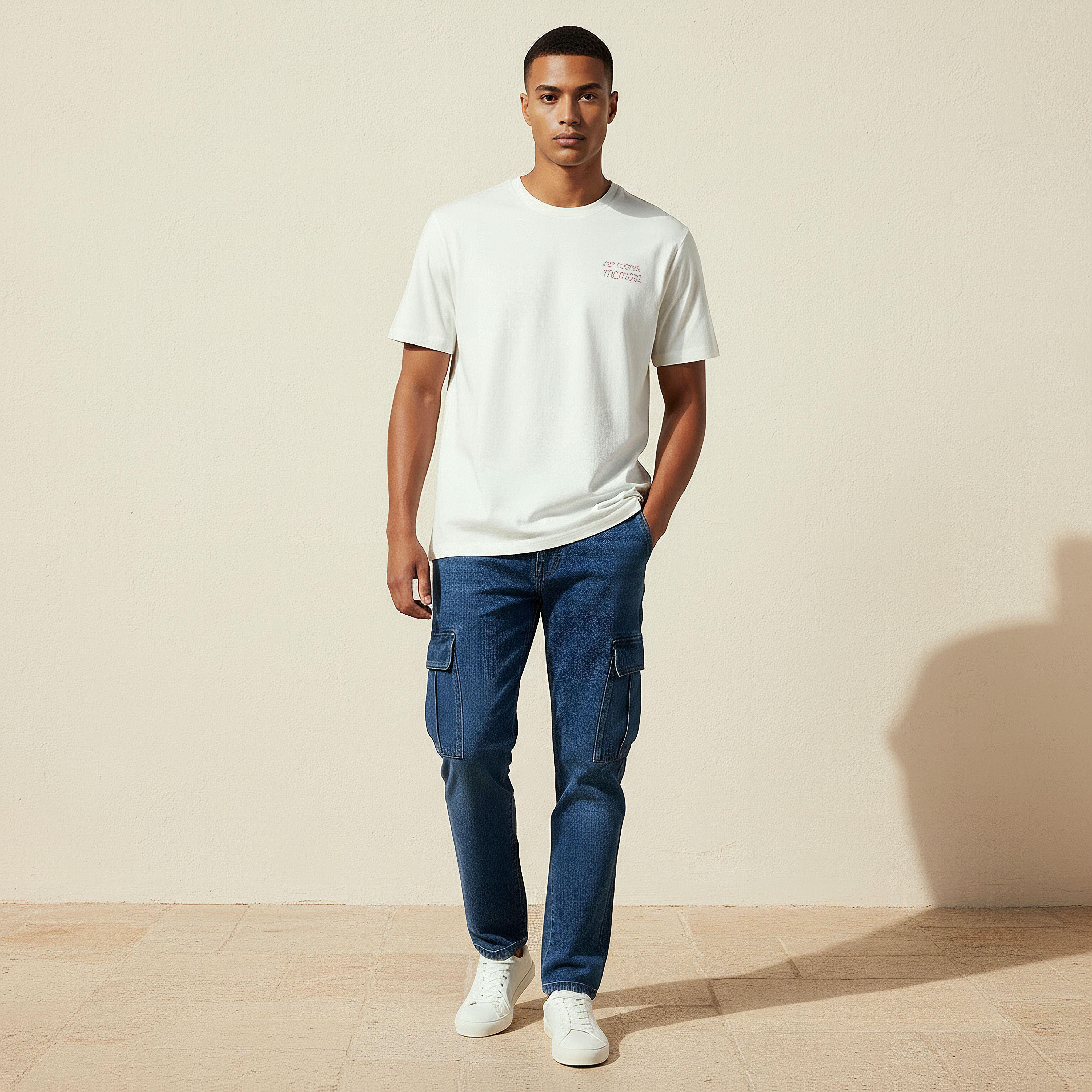 Lee Cooper Men Regular Fit Crew Neck Short Sleeves Logo Print T-shirt-men-clothing-tshirtsandpolos-tshirts-image-2