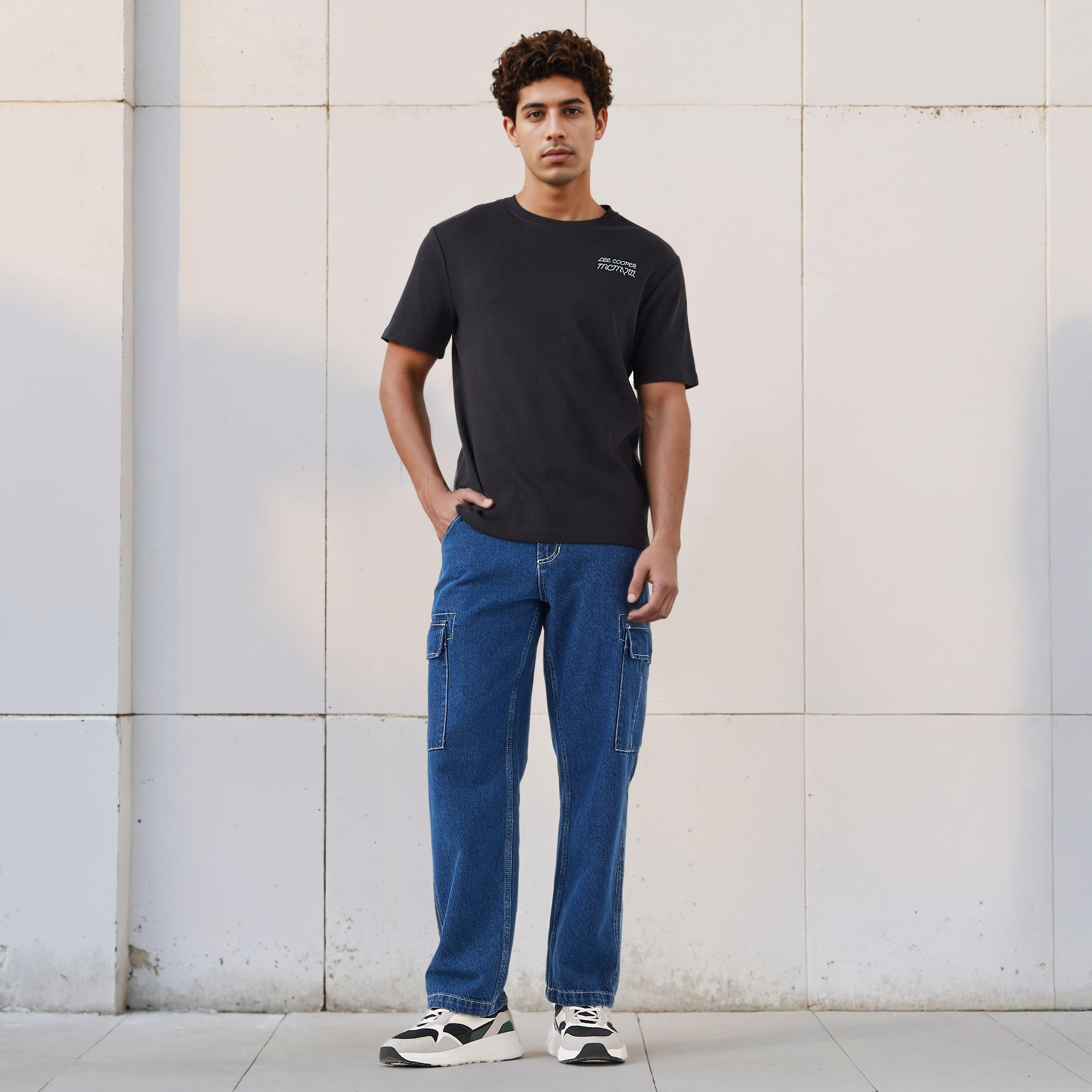 Lee Cooper Men Regular Fit Crew Neck Short Sleeves Logo Print T-shirt-men-clothing-tshirtsandpolos-tshirts-image-2