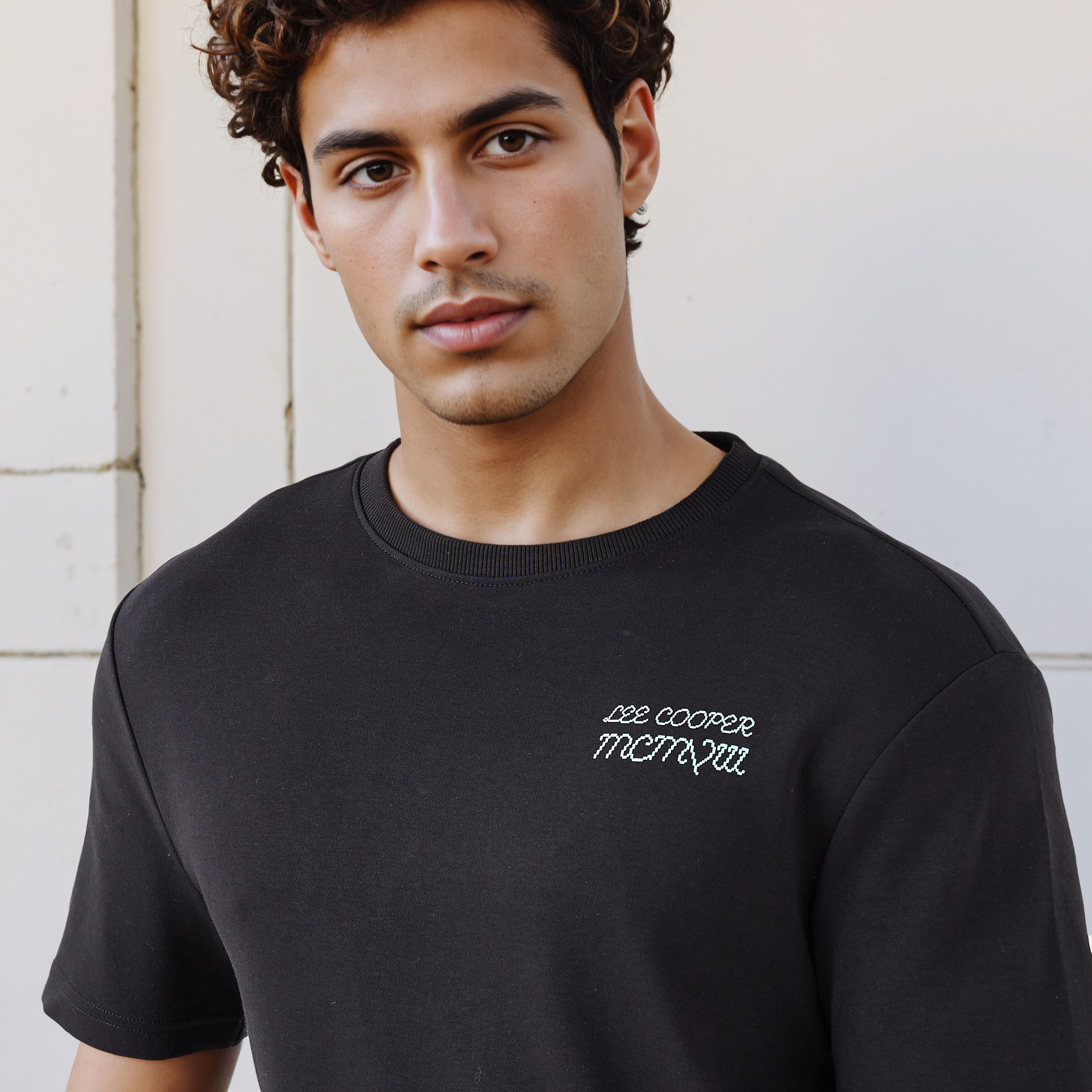 Lee Cooper Men Regular Fit Crew Neck Short Sleeves Logo Print T-shirt-men-clothing-tshirtsandpolos-tshirts-image-4