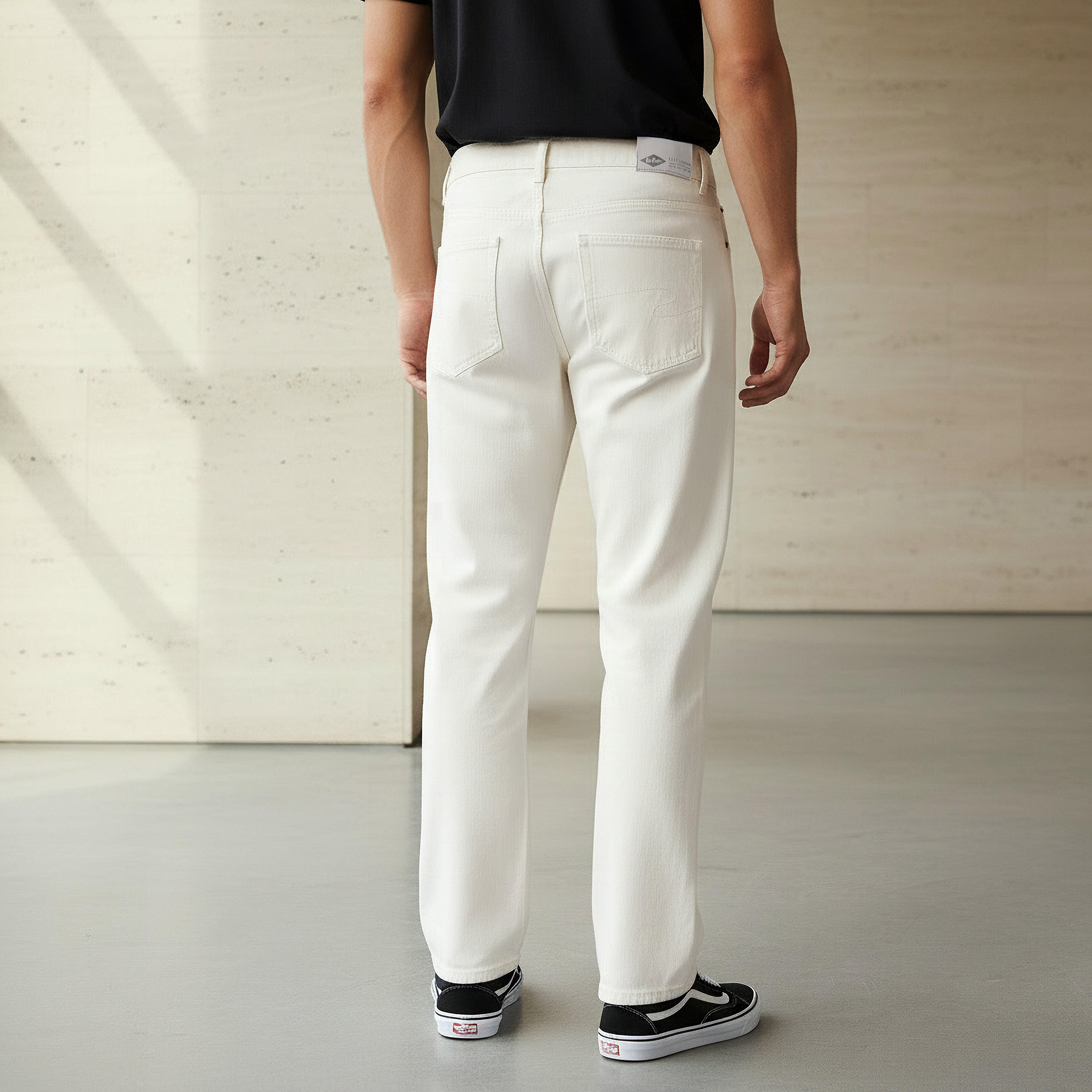 بنطلون جينز رجالي بقصة مريحة-men-clothing-bottoms-jeans-image-2
