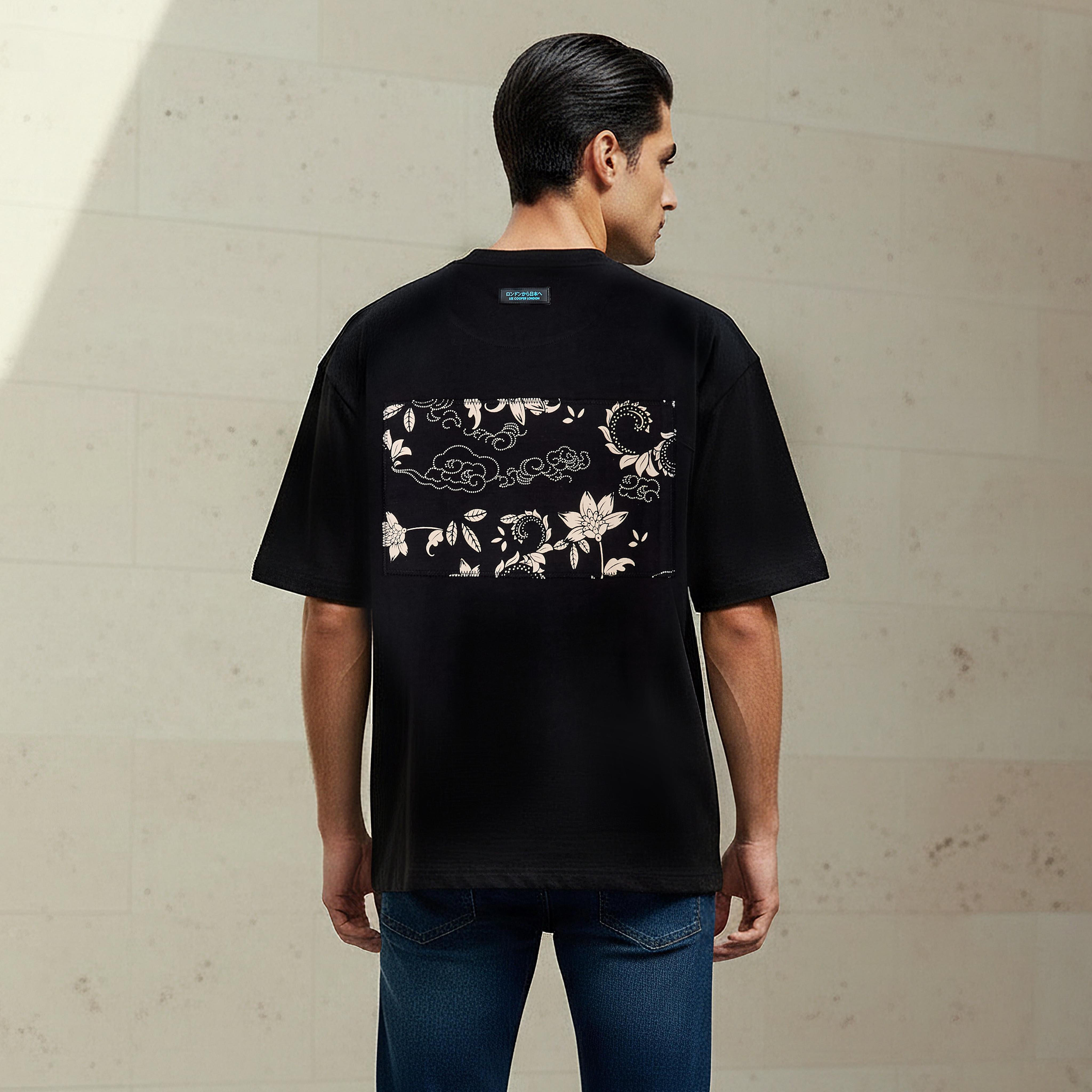 Lee Cooper Men Relaxed Fit Crew Neck Short Sleeves Graphic T-shirt-men-clothing-tshirtsandpolos-tshirts-image-3