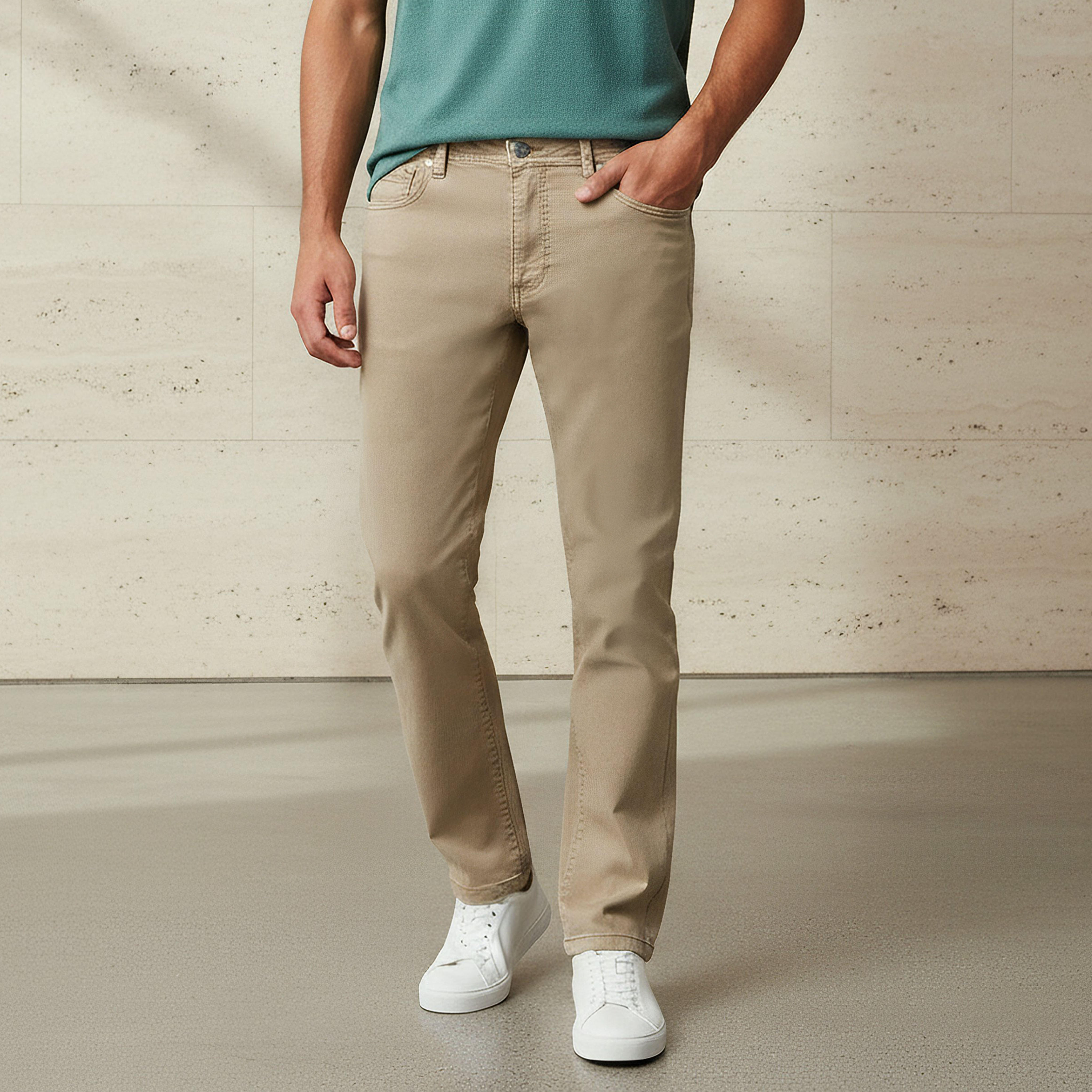 بنطلون جينز بقصّة سليم وخصر متوسط الارتفاع للرجال من لي كوبر-men-clothing-bottoms-jeans-image-2