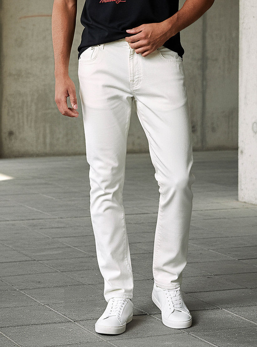بنطلون جينز بخصر مرن وقصة سليم للرجال من لي كوبر-men-clothing-bottoms-jeans-image-1