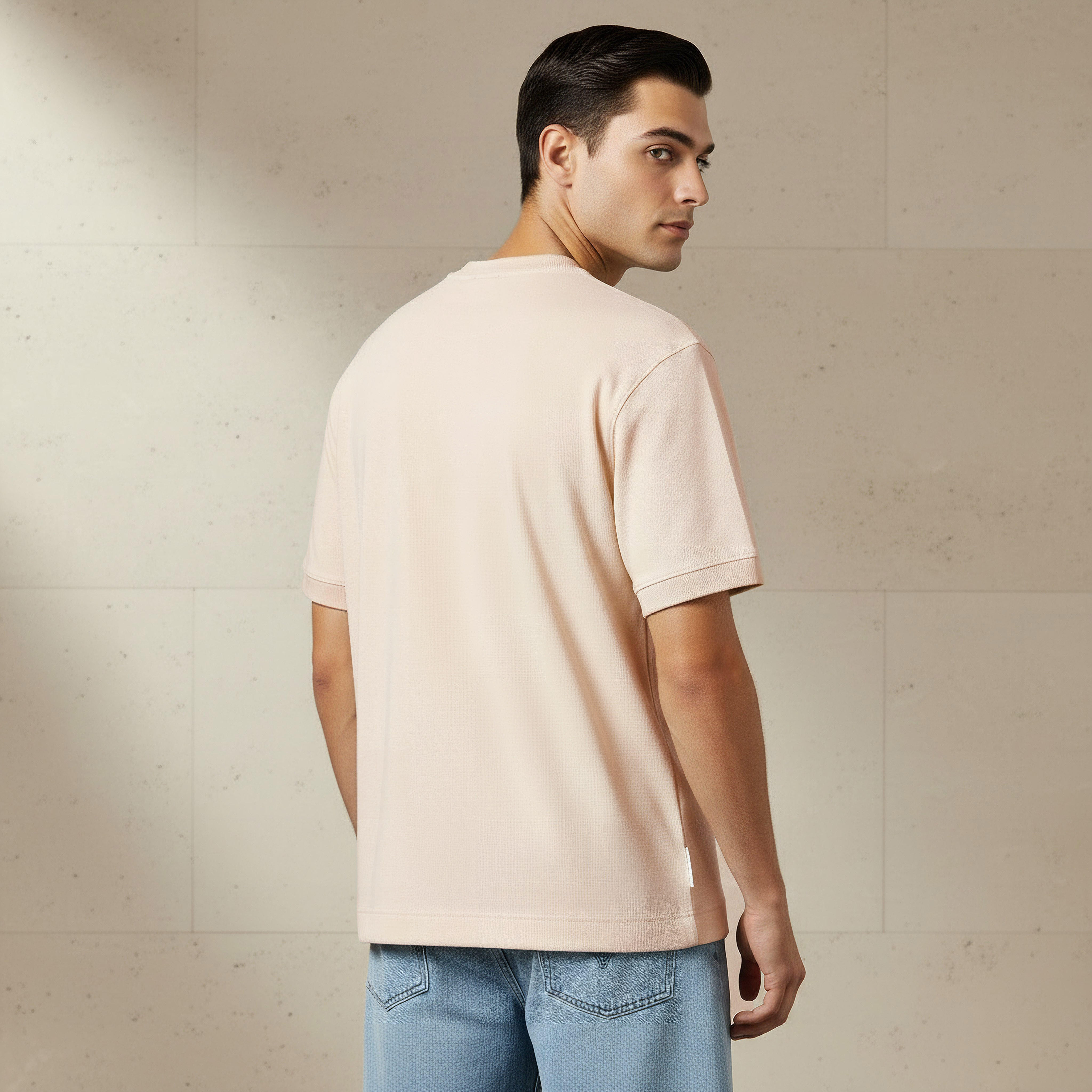 تيشيرت رجالي برقبة ضيقة وأكمام قصيرة وقصة عادية من لي كوبر-men-clothing-tshirtsandpolos-tshirts-image-4