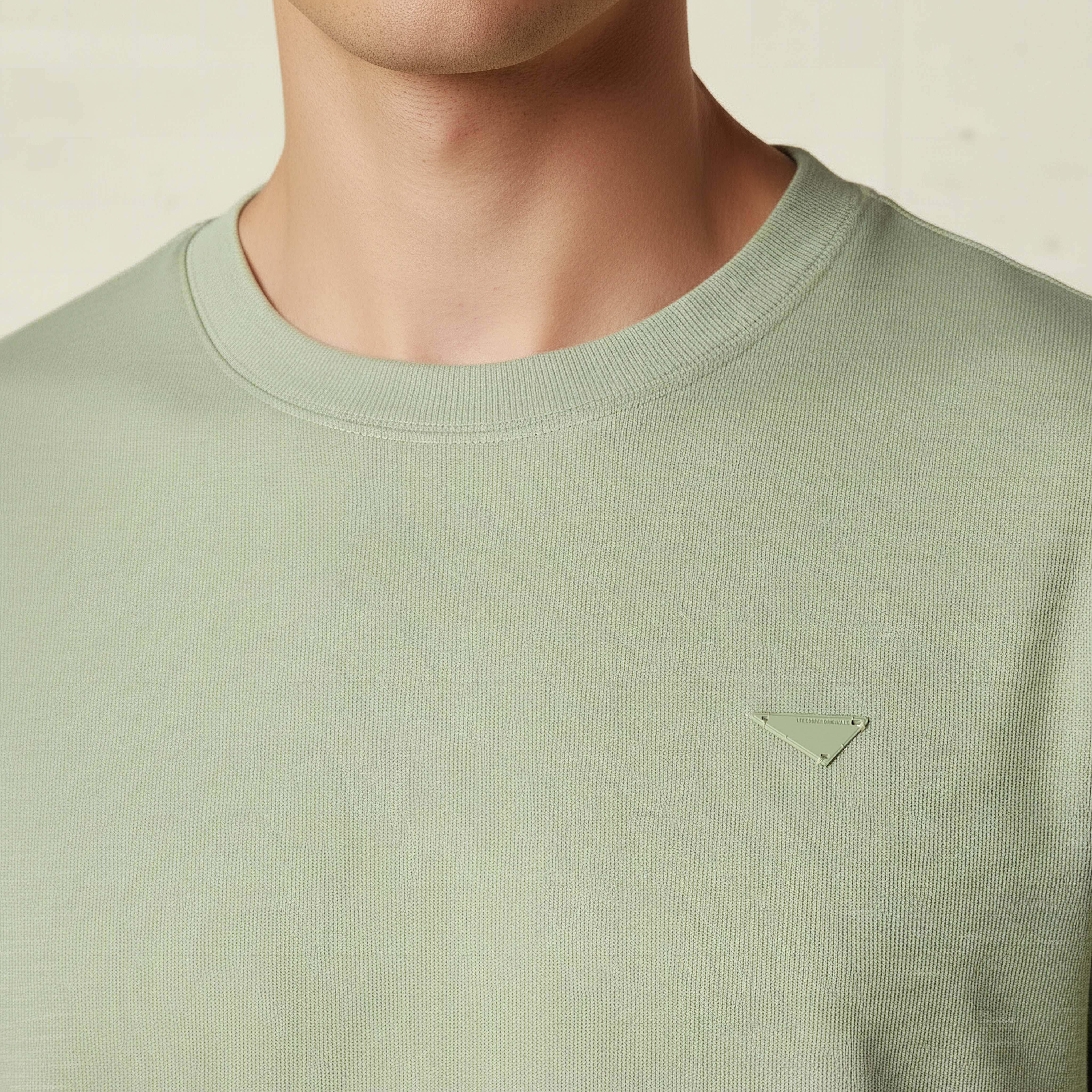 Lee Cooper Men Regular Fit Crew Neck Short Sleeves Badge Detail T-shirt-men-clothing-tshirtsandpolos-tshirts-image-4