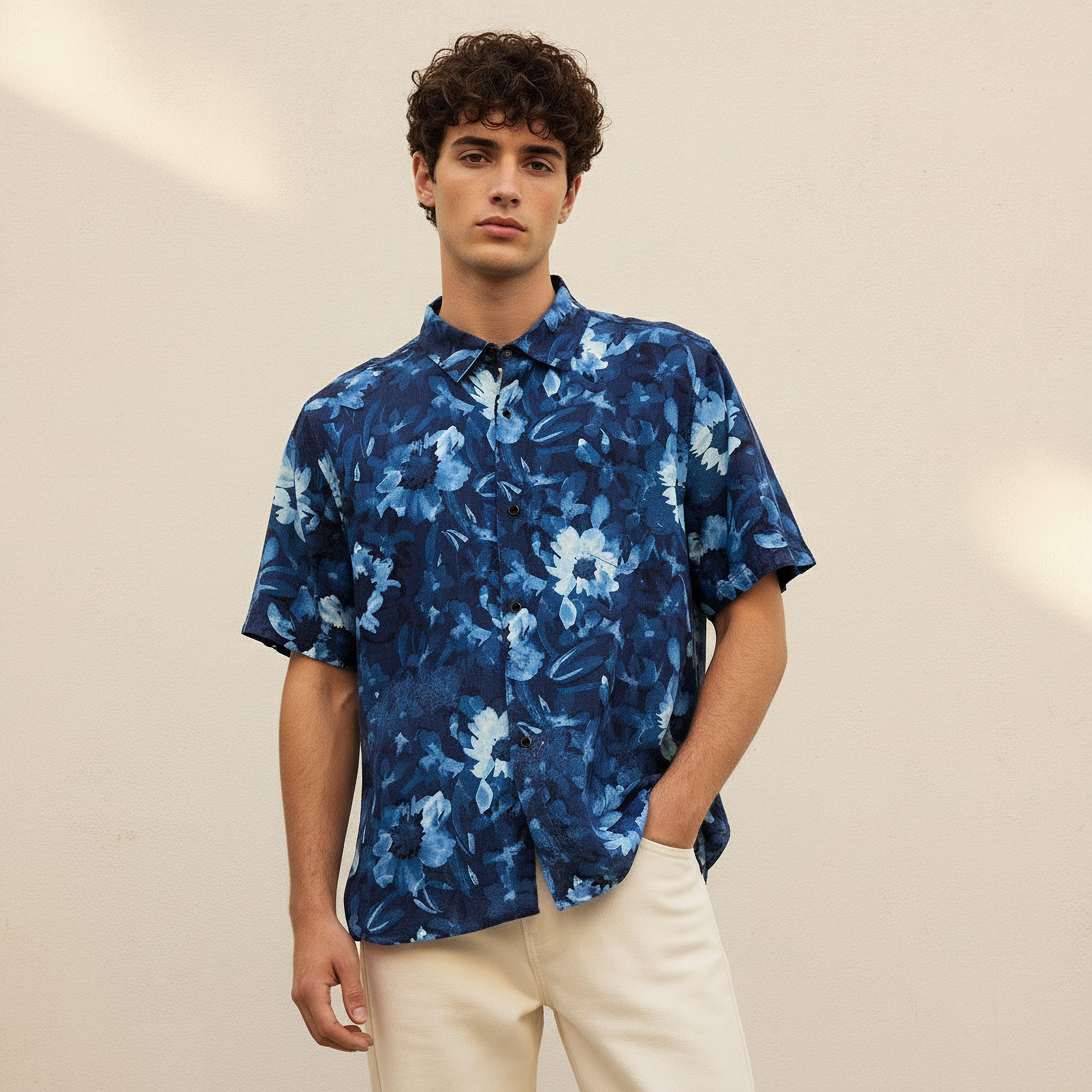 قميص بقصة عادية وياقة وأكمام قصيرة وطبعات زهرية للرجال من لي كوبر-men-clothing-shirts-image-5