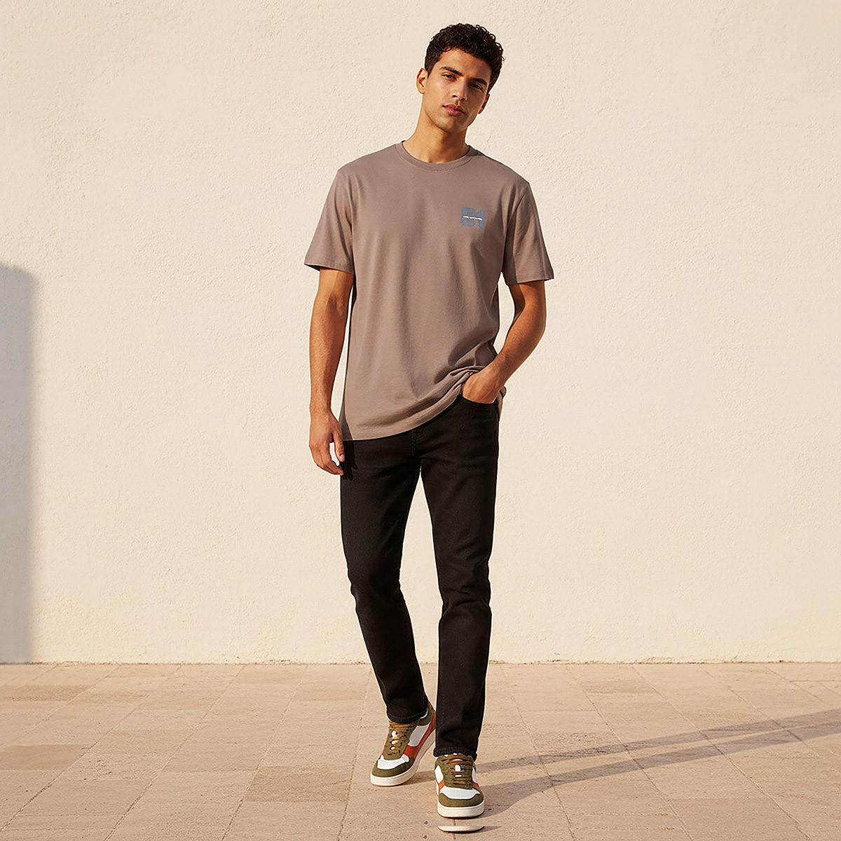 Lee Cooper Men Regular Fit Crew Neck Short Sleeve Logo Print T-shirt-men-clothing-tshirtsandpolos-tshirts-image-3