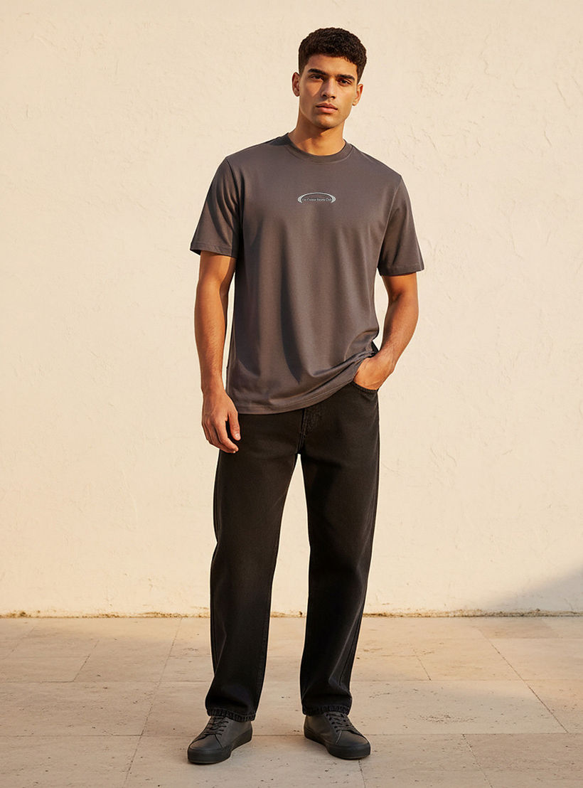 تيشيرت بطبعات شعار وقصة عادية وياقة ضيقة وأكمام قصيرة للرجال من لي كوبر-men-clothing-tshirtsandpolos-tshirts-image-3