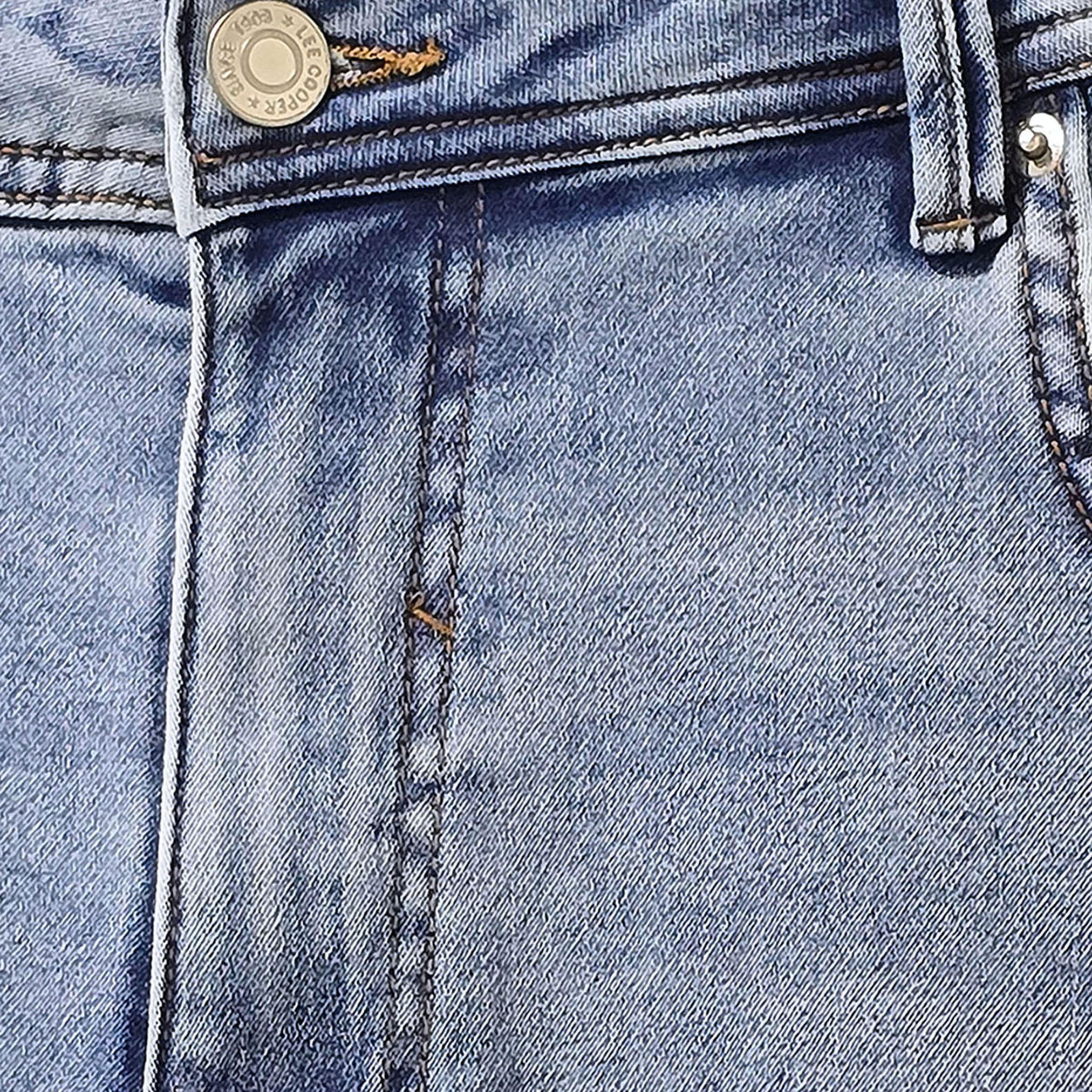 بنطلون جينز بقصّة عادية سوفت تاتش للرجال من لي كوبر-men-clothing-bottoms-jeans-image-2