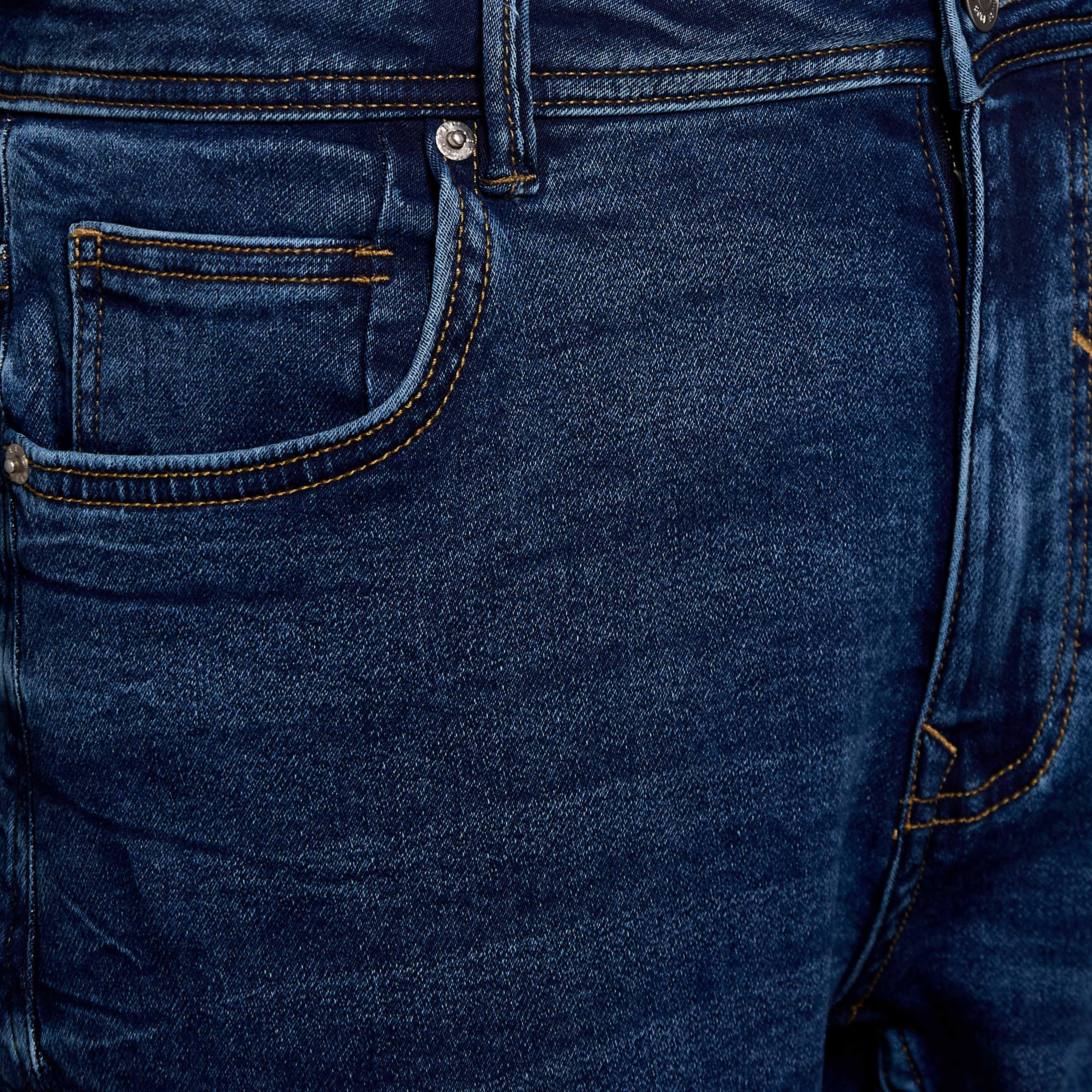 بنطلون جينز بقصّة عادية سوفت تاتش للرجال من لي كوبر-men-clothing-bottoms-jeans-image-2