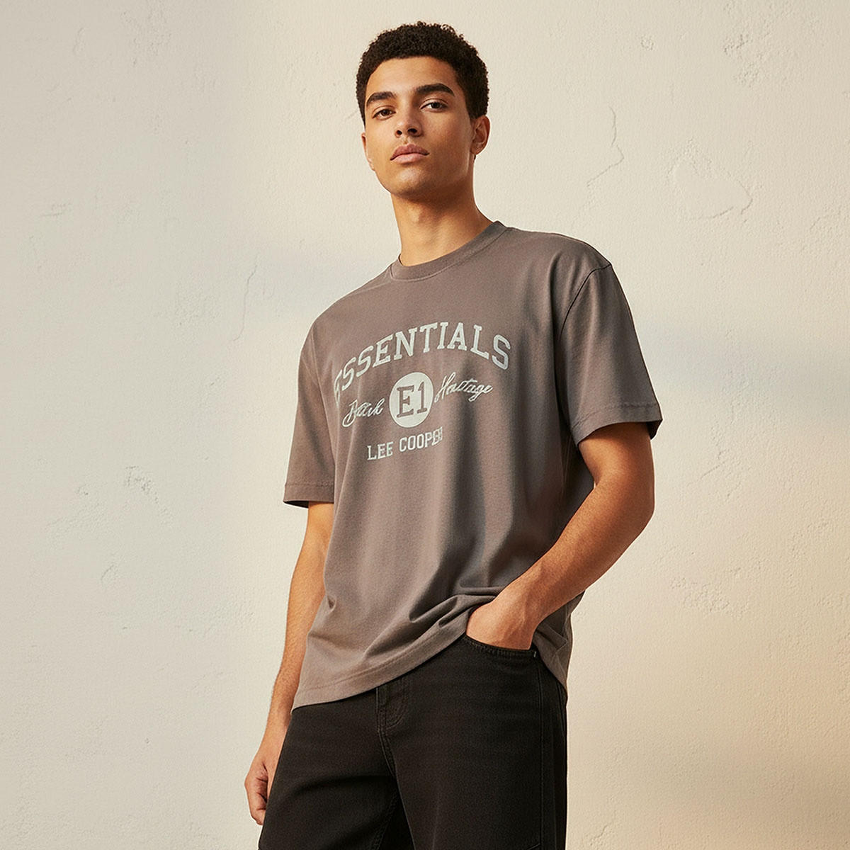 Lee Cooper Regular Fit Crew Neck Short Sleeves Logo Print T-shirt-men-clothing-tshirtsandpolos-tshirts-image-1