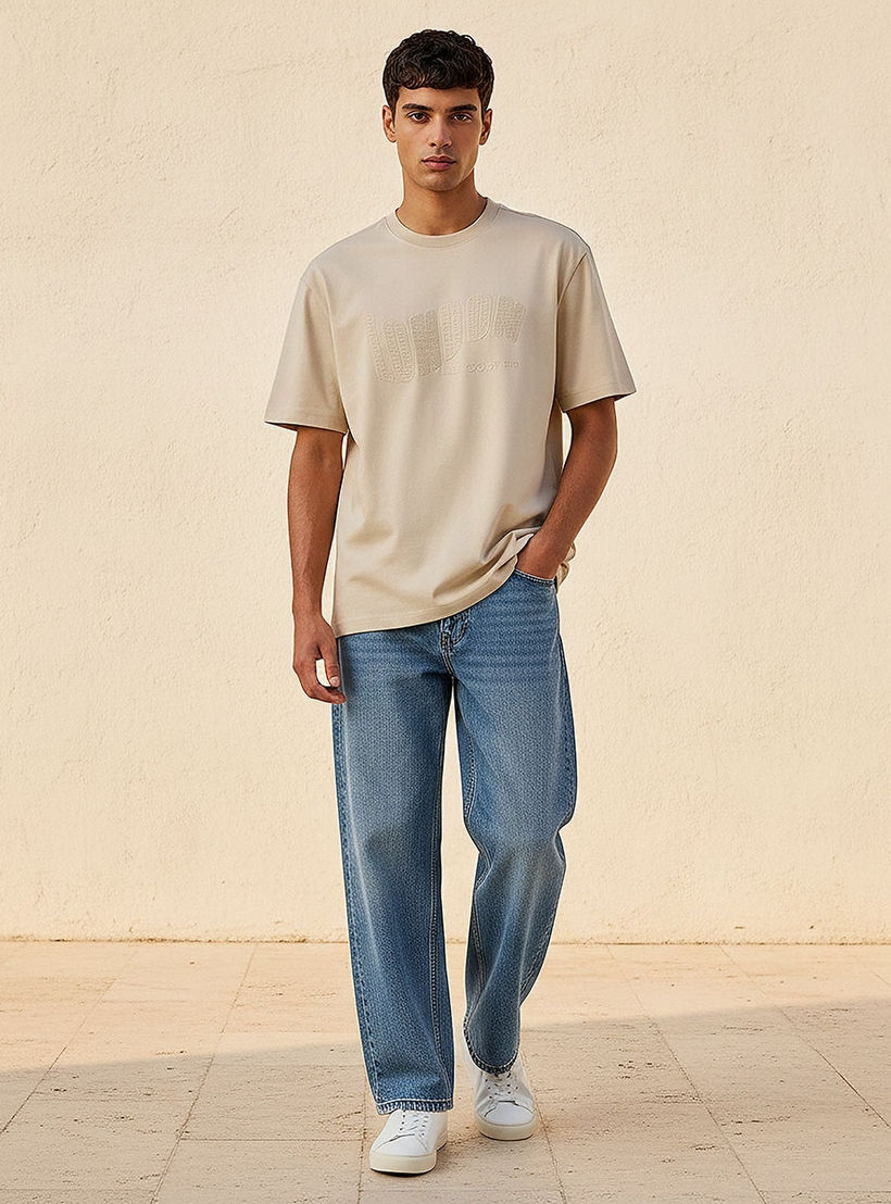 Lee Cooper Regular Fit Crew Neck Embroidered T-shirt-men-clothing-tshirtsandpolos-tshirts-image-3
