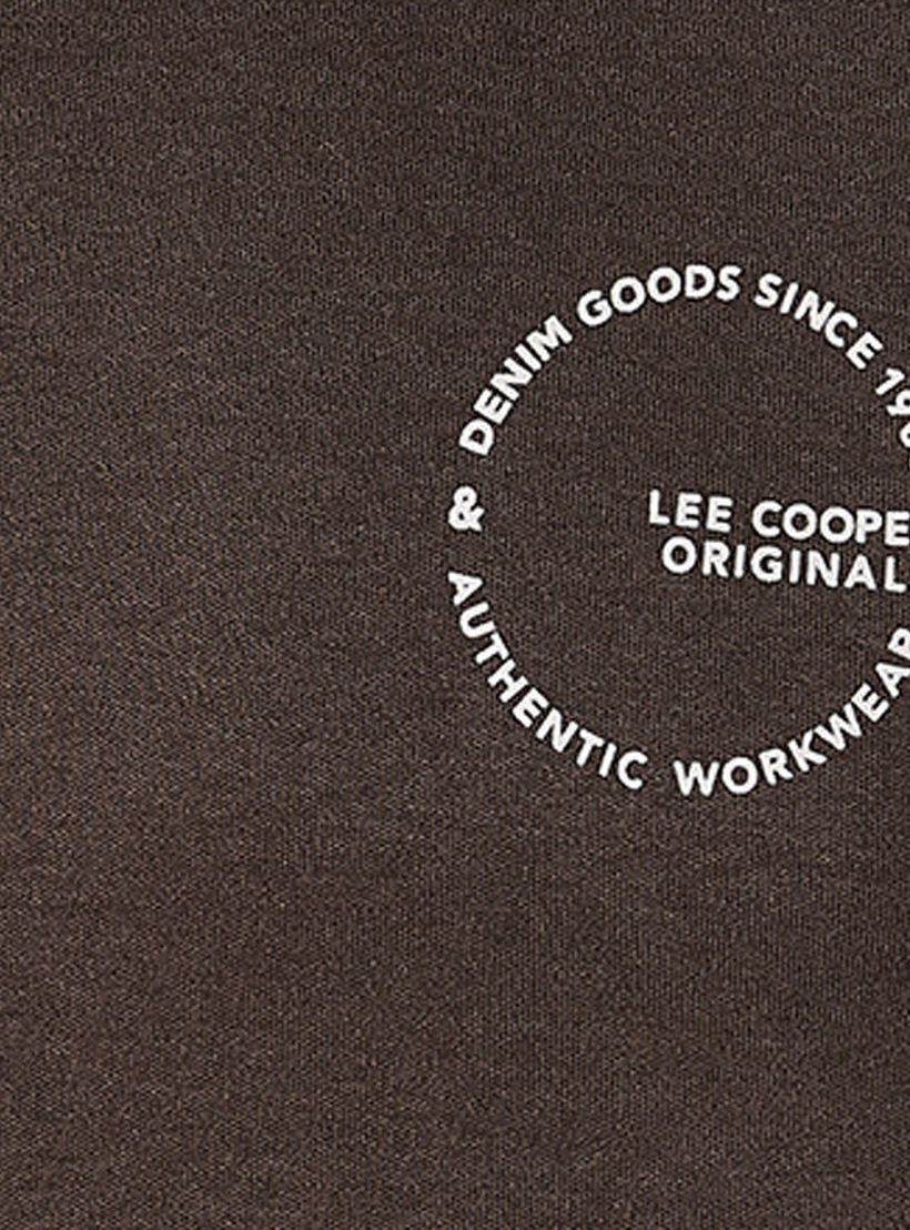 تيشيرت بقصة عادية وياقة دائرية وأكمام قصيرة بطبعة شعار من لي كوبر-men-clothing-tshirtsandpolos-tshirts-image-2