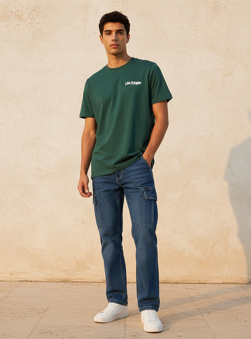 تيشيرت بقصة عادية وياقة دائرية وأكمام قصيرة بطبعة شعار من لي كوبر-men-clothing-tshirtsandpolos-tshirts-image-3