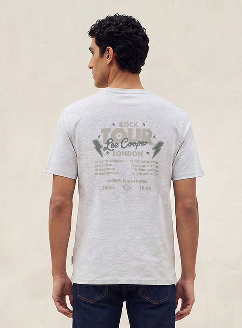 تيشيرت بقصة عادية وياقة ضيقة وأكمام قصيرة وطبعات من لي كوبر-men-clothing-tshirtsandpolos-tshirts-image-4