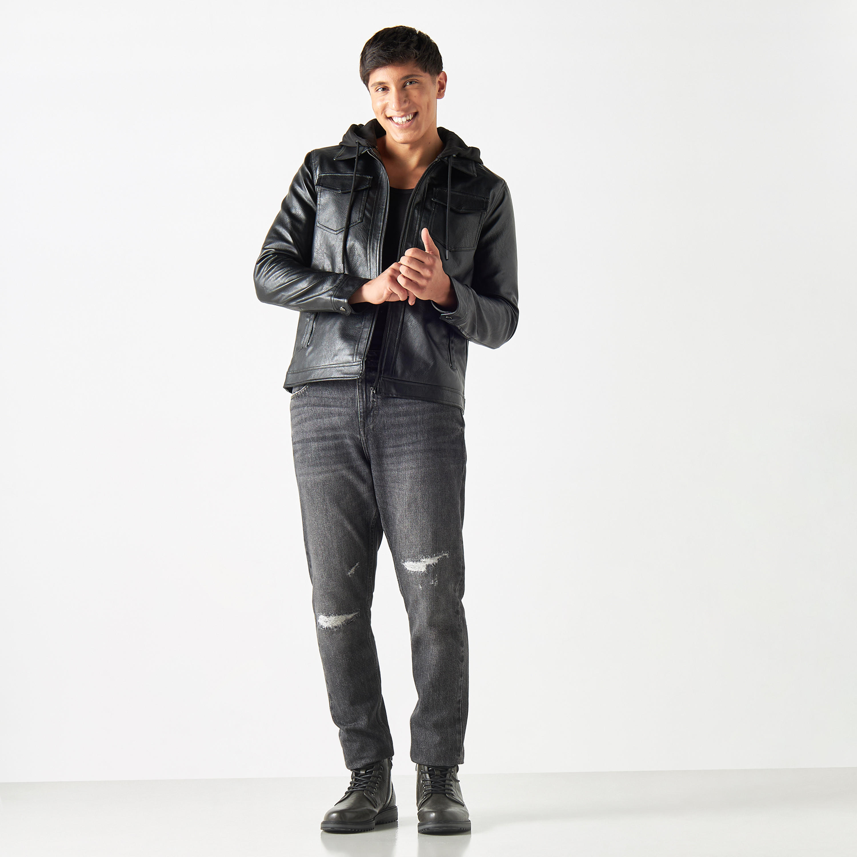 جاكيت جلد بسحاب وقبعة وجيوب من لي كوبر-men-clothing-jacketsandblazers-jackets-image-2