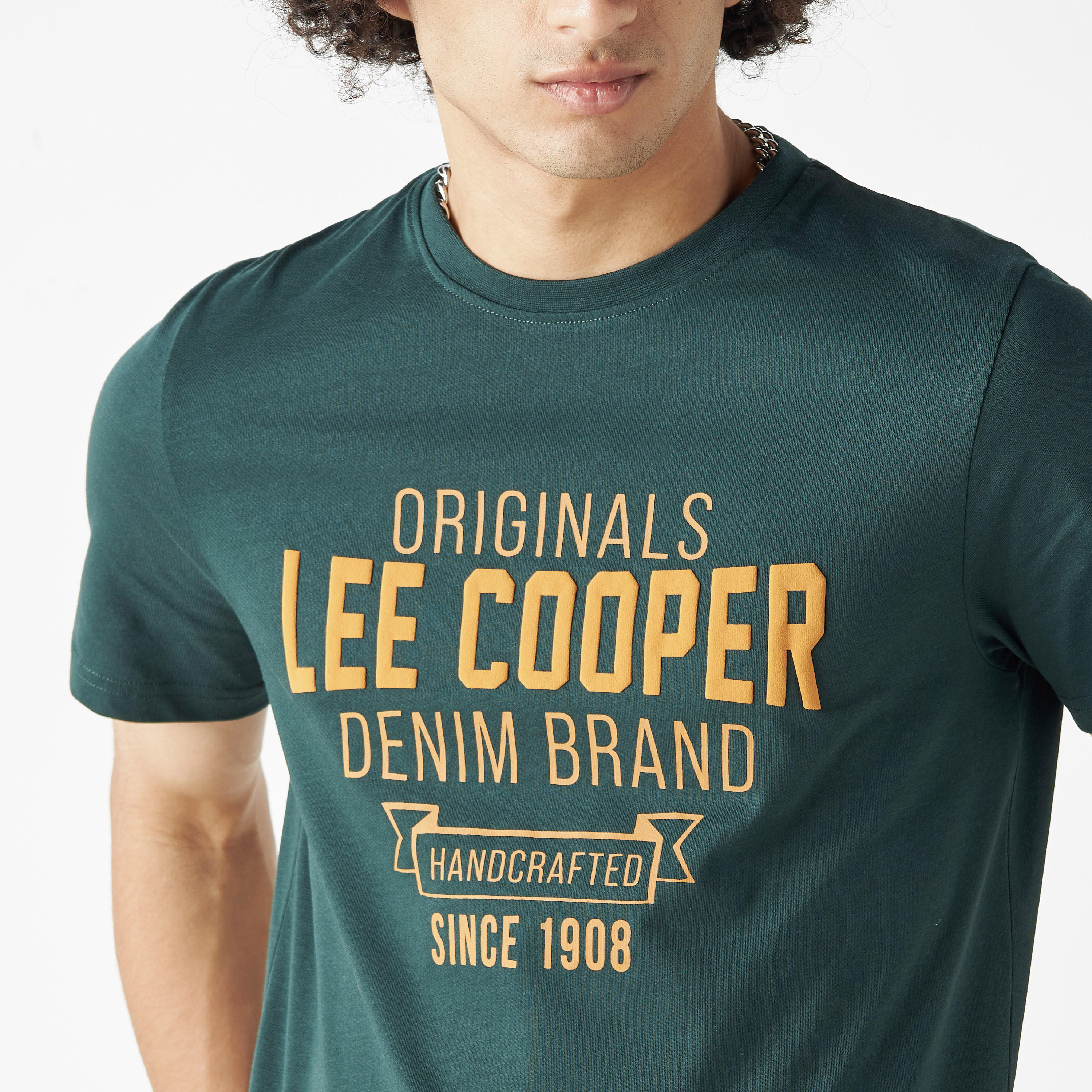 تيشيرت بياقة ضيّقة وأكمام قصيرة وطبعات شعار من لي كوبر-men-clothing-tshirtsandpolos-tshirts-image-4