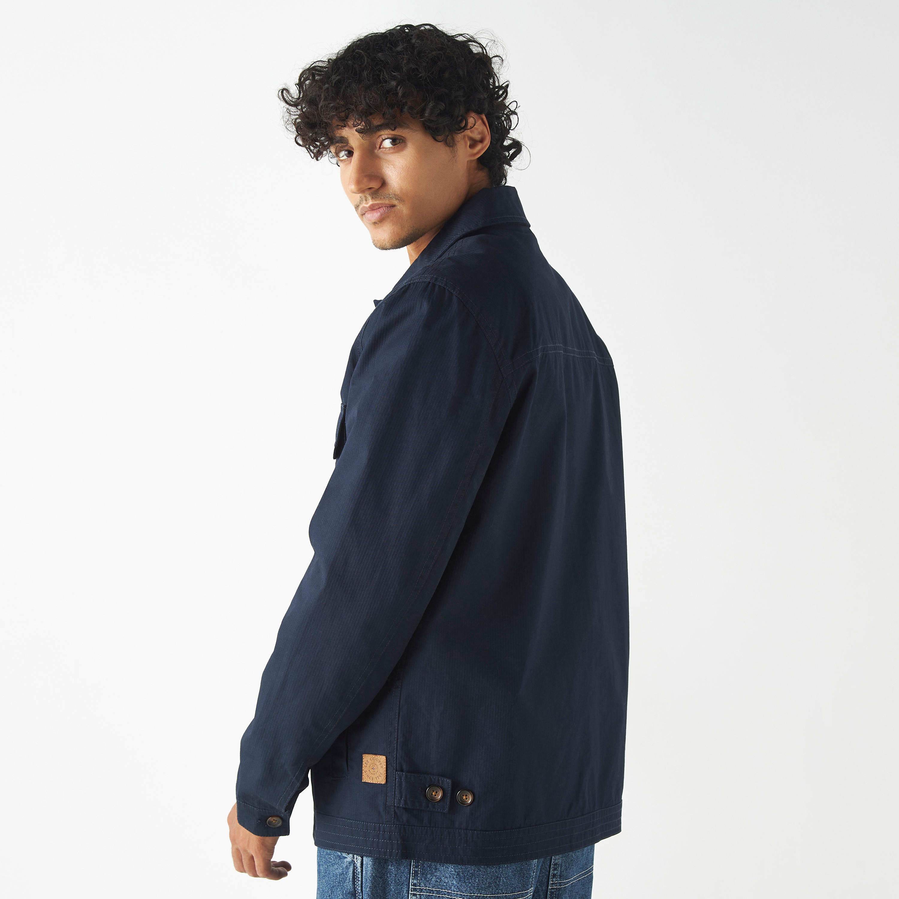 جاكيت خفيف مضلّع بأكمام طويلة وجيوب من لي كوبر-men-clothing-jacketsandblazers-jackets-image-3