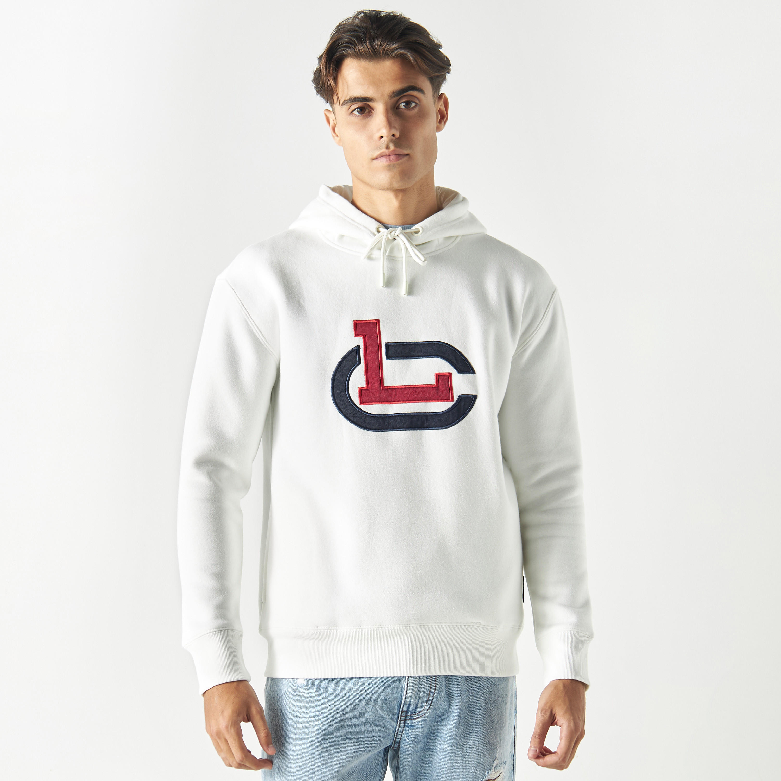 هودي مطرّز بأكمام طويلة من لي كوبر-men-winterwear-hoodiesandsweatshirts-image-1