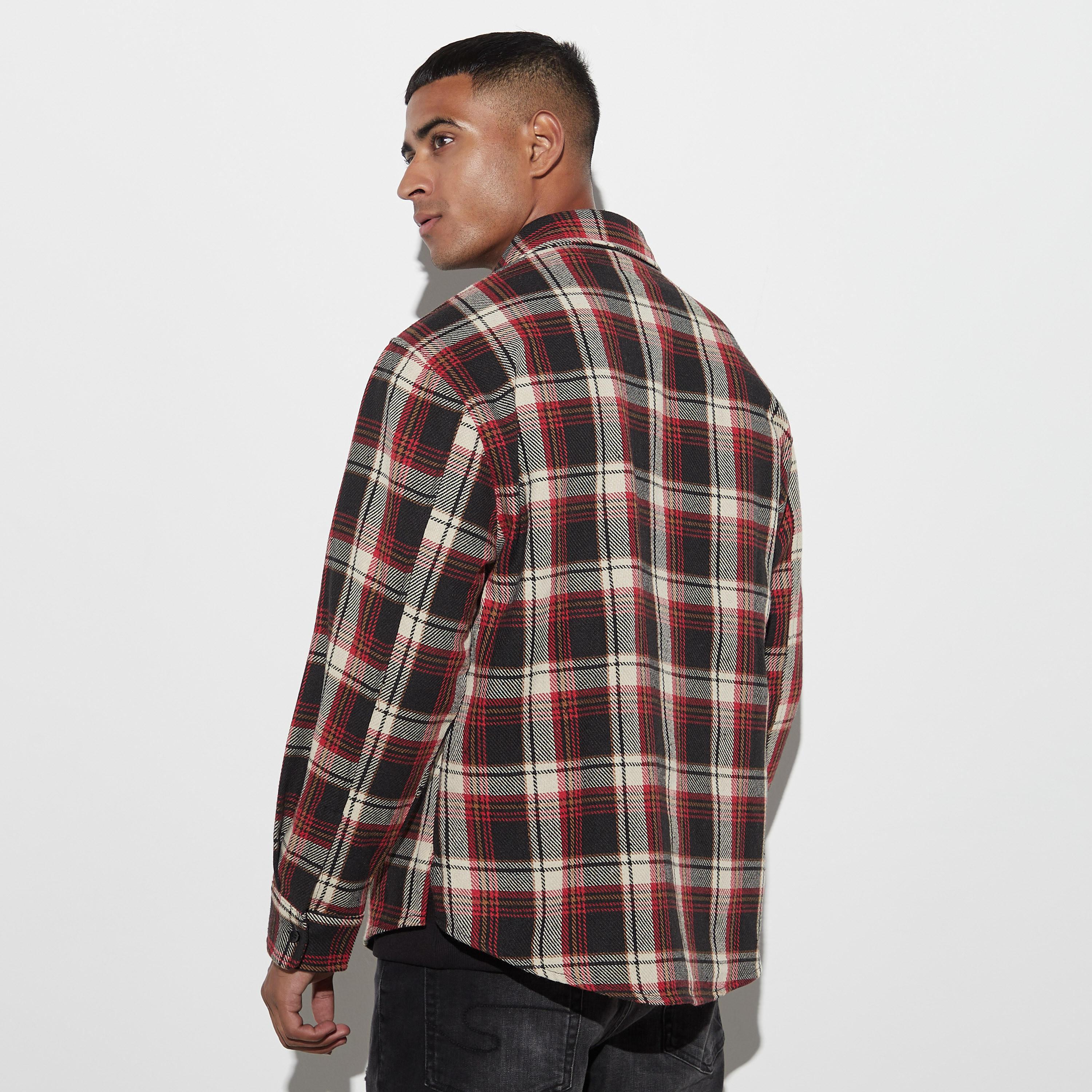 قميص كاروهات بأكمام طويلة وجيب من لي كوبر-men-clothing-shirts-image-3