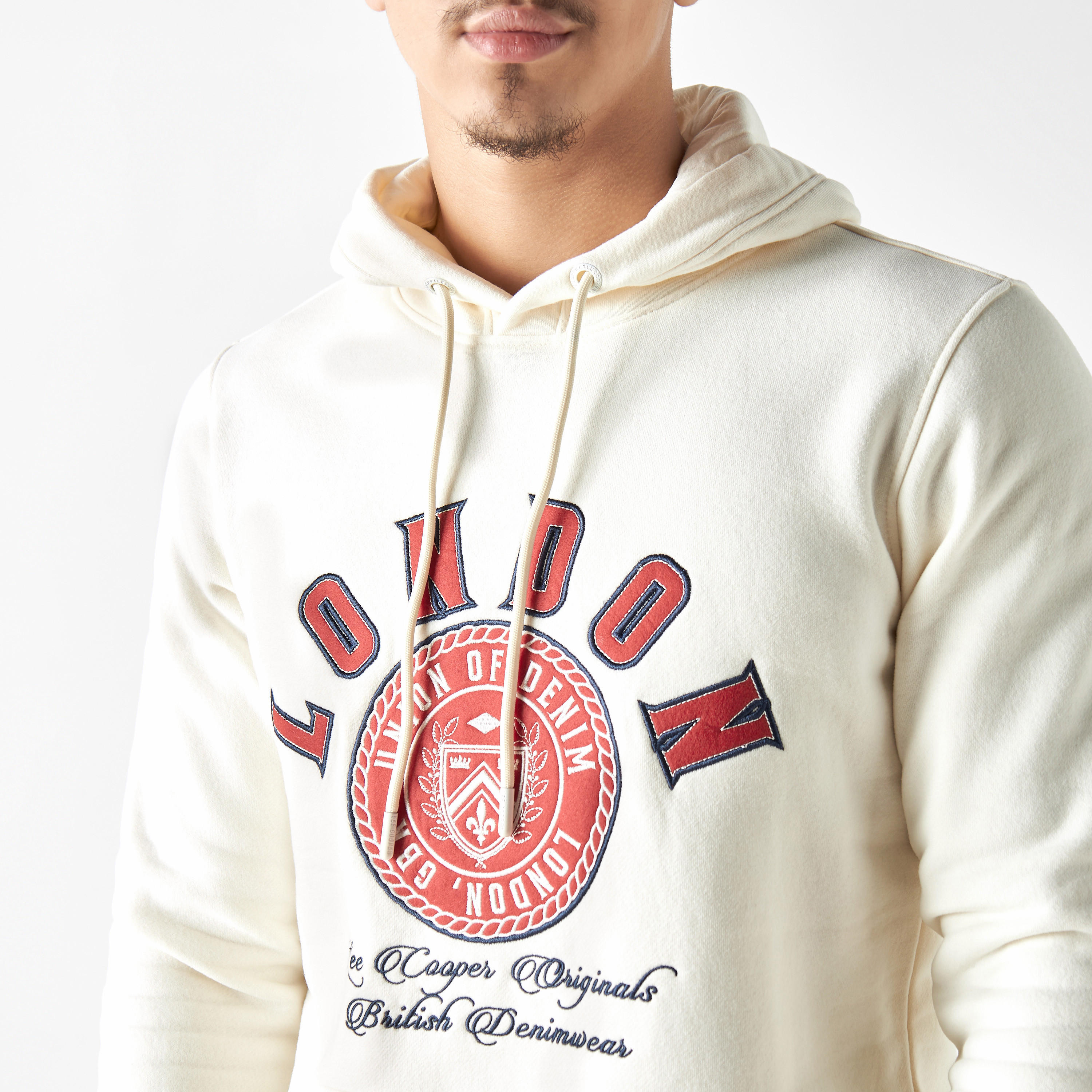 هودي بأكمام طويلة وجيوب كنغر من لي كوبر-men-winterwear-hoodiesandsweatshirts-image-4