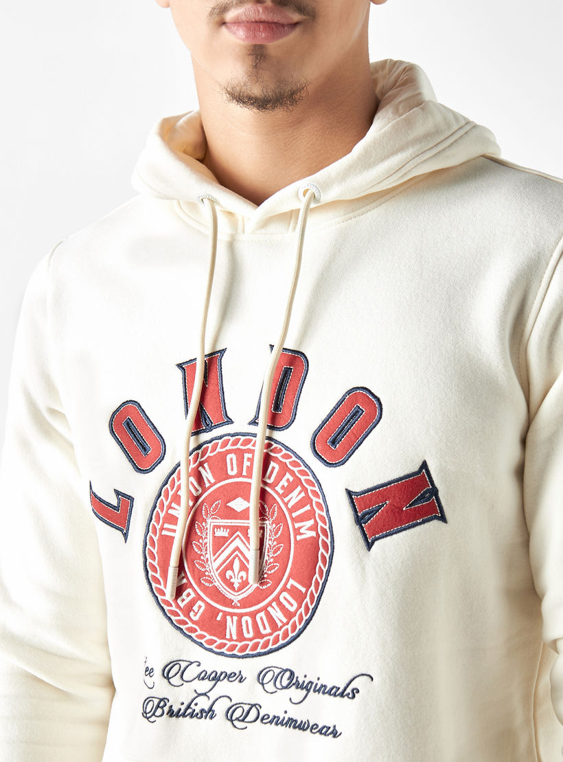هودي بأكمام طويلة وجيوب كنغر من لي كوبر-men-winterwear-hoodiesandsweatshirts-image-4