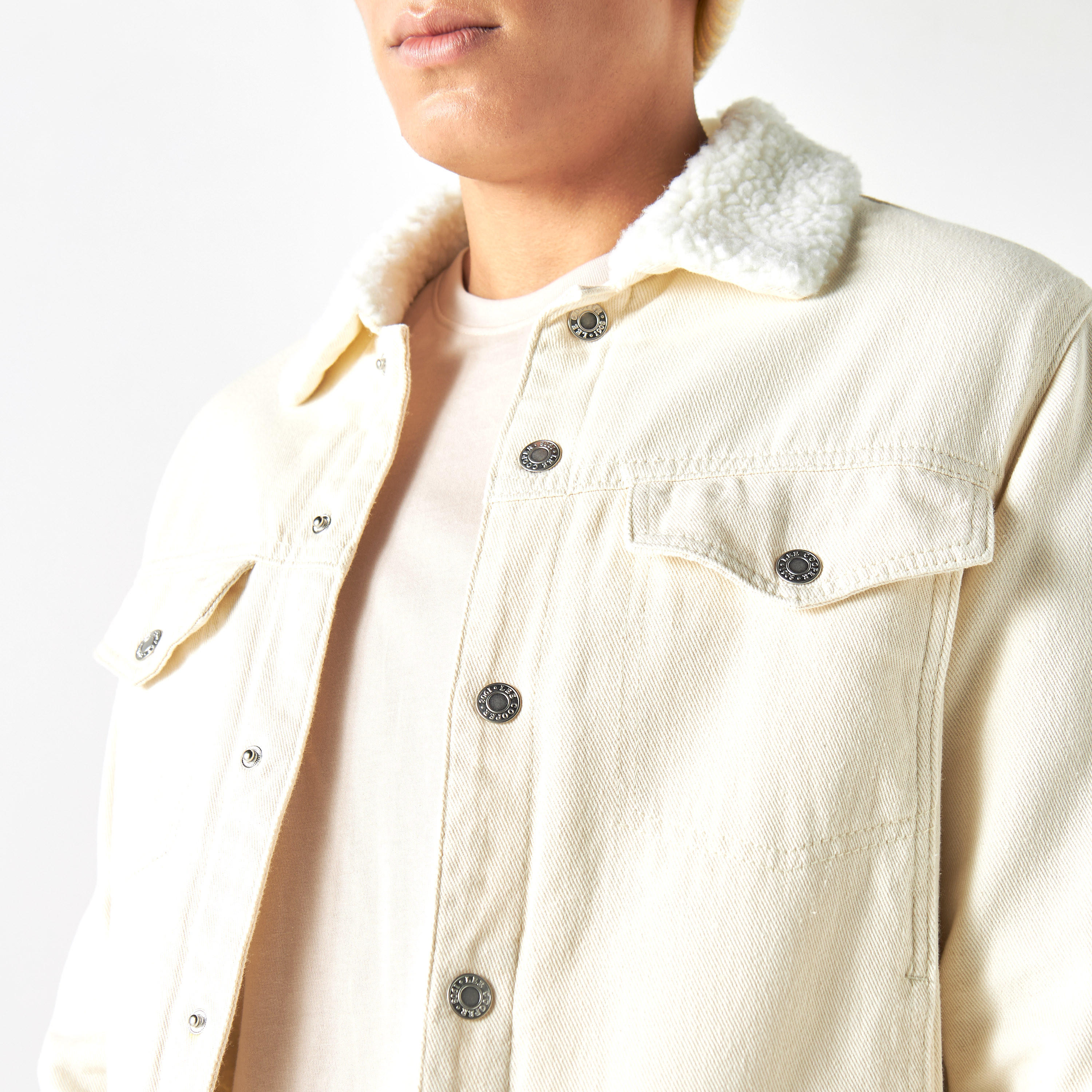 جاكيت دينم بأكمام طويلة من لي كوبر-men-clothing-jacketsandblazers-jackets-image-4